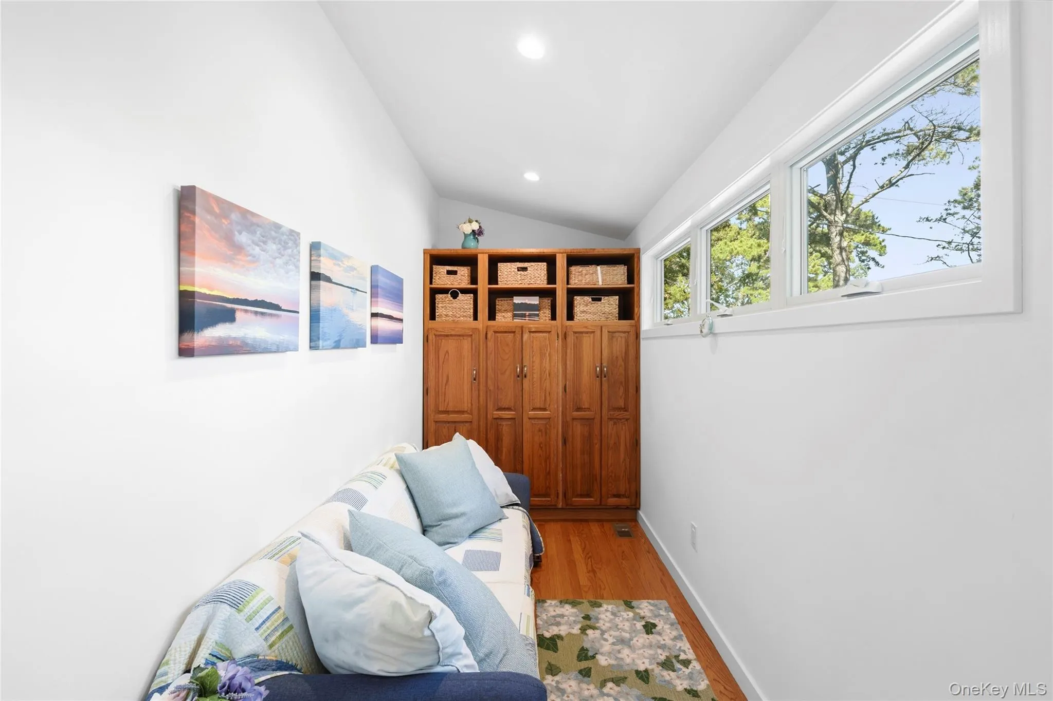 27 Pierson Road, Southampton, NY, 2 Bedrooms Bedrooms, 6 Rooms Rooms,2 BathroomsBathrooms,Residential,For Rent,Pierson,0,1061851 27 Pierson Road, Southampton, NY, 2 Bedrooms Bedrooms, 6 Rooms Rooms,2 BathroomsBathrooms,Residential,For Rent,Pierson,0,1061851