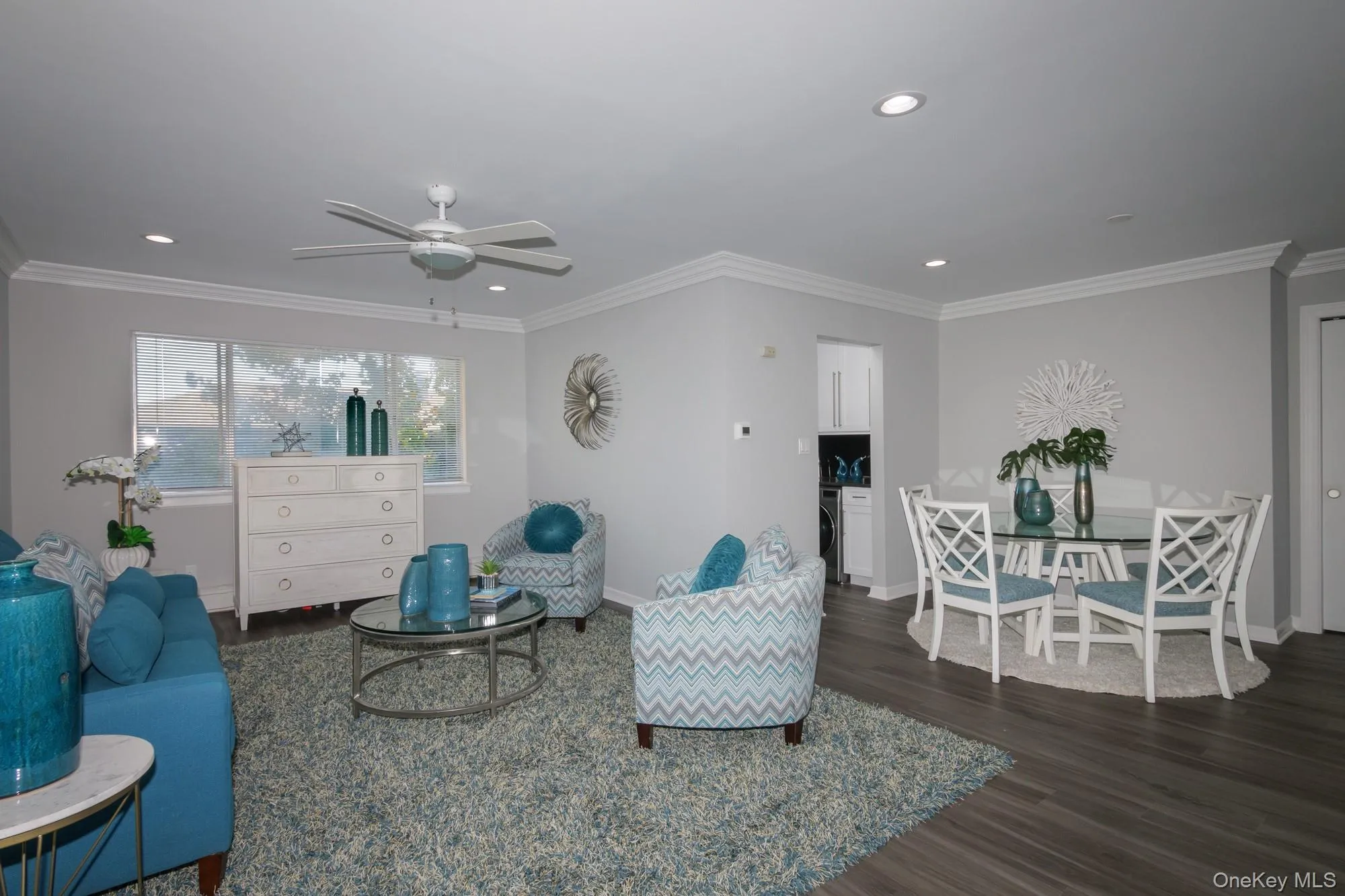 91 South Clinton Avenue, Islip, NY, 1 Bedroom Bedrooms, 4 Room Rooms,1 BathroomBathrooms,Residential Lease,For Rent,South Clinton,0,1061853 91 South Clinton Avenue, Islip, NY, 1 Bedroom Bedrooms, 4 Room Rooms,1 BathroomBathrooms,Residential Lease,For Rent,South Clinton,0,1061853