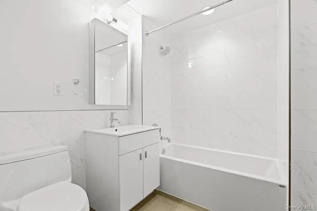 171 131st Street, New York, NY, 1 Bedroom Bedrooms, 3 Rooms Rooms,1 BathroomBathrooms,Residential,For Rent,131st,0,1061859 171 131st Street, New York, NY, 1 Bedroom Bedrooms, 3 Rooms Rooms,1 BathroomBathrooms,Residential,For Rent,131st,0,1061859