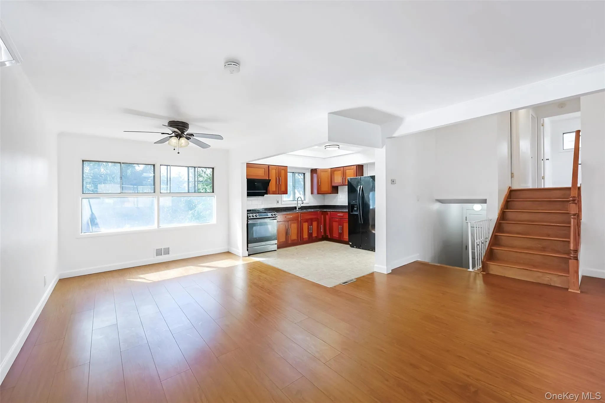 20 Willets Avenue, Oyster Bay, NY, 4 Bedrooms Bedrooms, 10 Rooms Rooms,2 BathroomsBathrooms,Residential,For Rent,Willets,0,1061860 20 Willets Avenue, Oyster Bay, NY, 4 Bedrooms Bedrooms, 10 Rooms Rooms,2 BathroomsBathrooms,Residential,For Rent,Willets,0,1061860