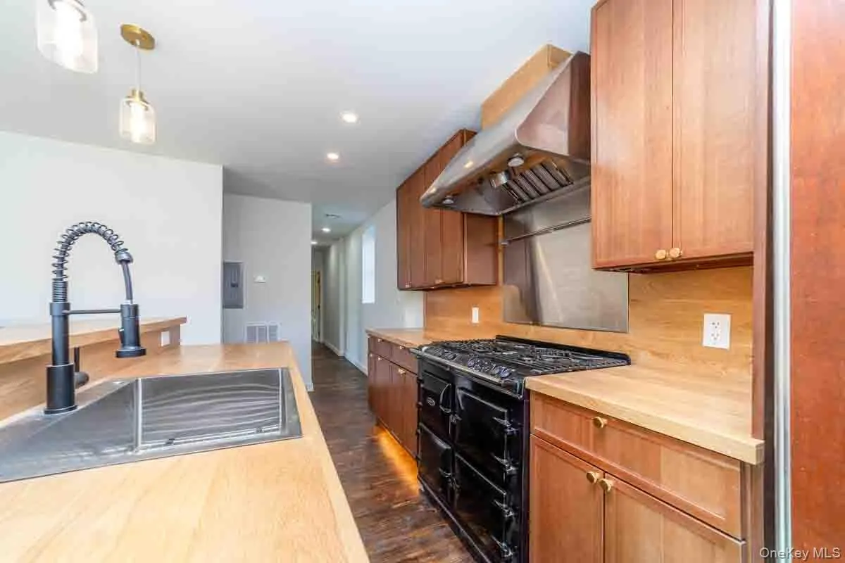8559 Route 209, Wawarsing, NY, 2 Bedroom Bedrooms, 3 Room Rooms,2 BathroomBathrooms,Residential Lease,For Rent,Route 209,0,1061862 8559 Route 209, Wawarsing, NY, 2 Bedroom Bedrooms, 3 Room Rooms,2 BathroomBathrooms,Residential Lease,For Rent,Route 209,0,1061862