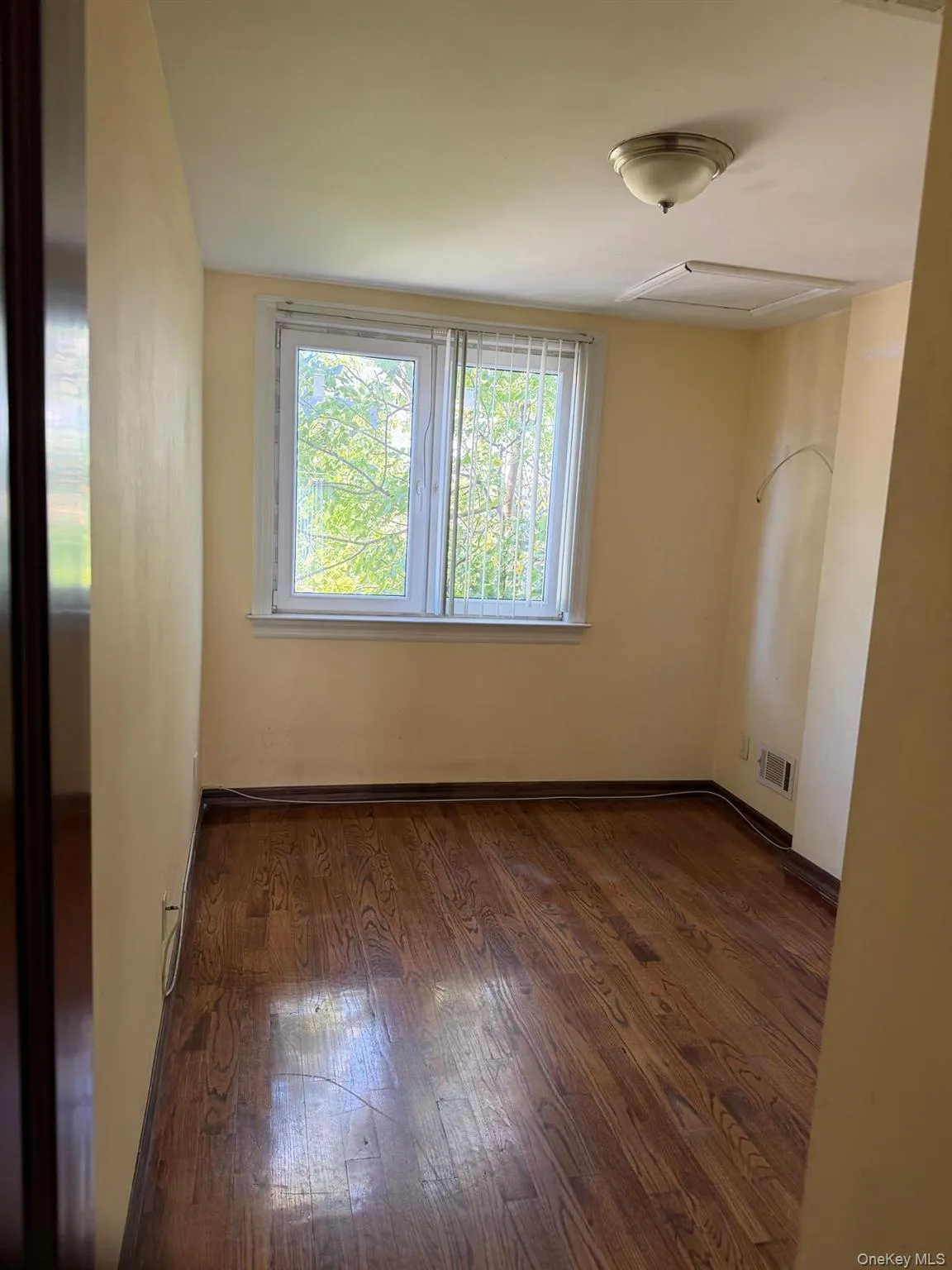 17515 74th Avenue, New York, NY, 3 Bedrooms Bedrooms, 5 Rooms Rooms,1 BathroomBathrooms,Residential Lease,For Rent,74th,0,1061863 17515 74th Avenue, New York, NY, 3 Bedrooms Bedrooms, 5 Rooms Rooms,1 BathroomBathrooms,Residential Lease,For Rent,74th,0,1061863