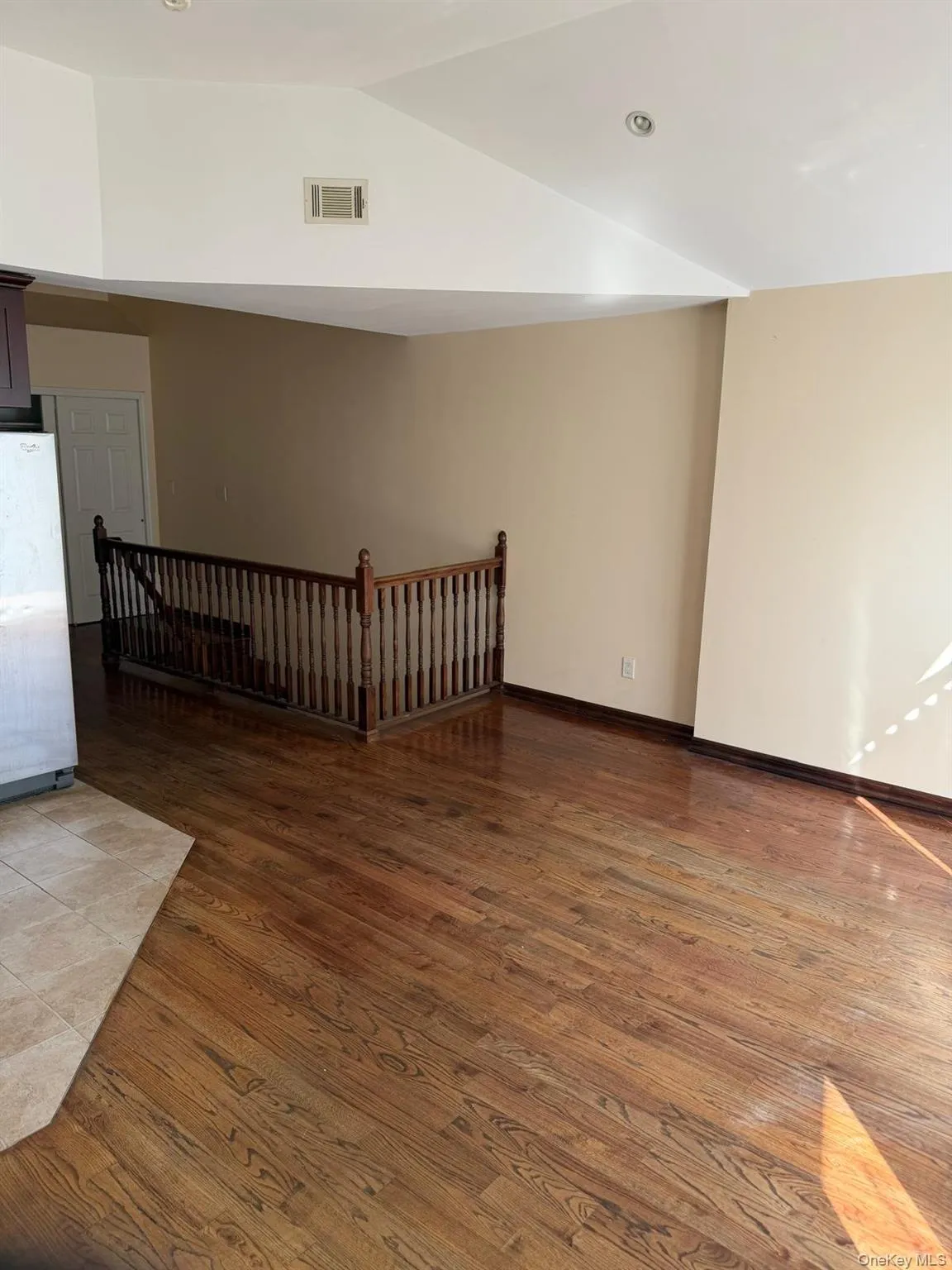 17515 74th Avenue, New York, NY, 3 Bedrooms Bedrooms, 5 Rooms Rooms,1 BathroomBathrooms,Residential Lease,For Rent,74th,0,1061863 17515 74th Avenue, New York, NY, 3 Bedrooms Bedrooms, 5 Rooms Rooms,1 BathroomBathrooms,Residential Lease,For Rent,74th,0,1061863