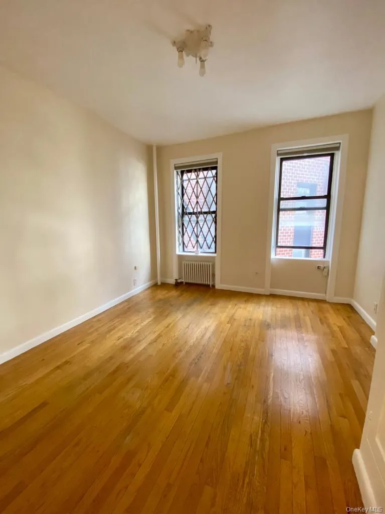 25 Leroy Street, New York, NY, 1 Bedroom Bedrooms, 3 Rooms Rooms,1 BathroomBathrooms,Residential Lease,For Rent,Leroy,0,1061864 25 Leroy Street, New York, NY, 1 Bedroom Bedrooms, 3 Rooms Rooms,1 BathroomBathrooms,Residential Lease,For Rent,Leroy,0,1061864