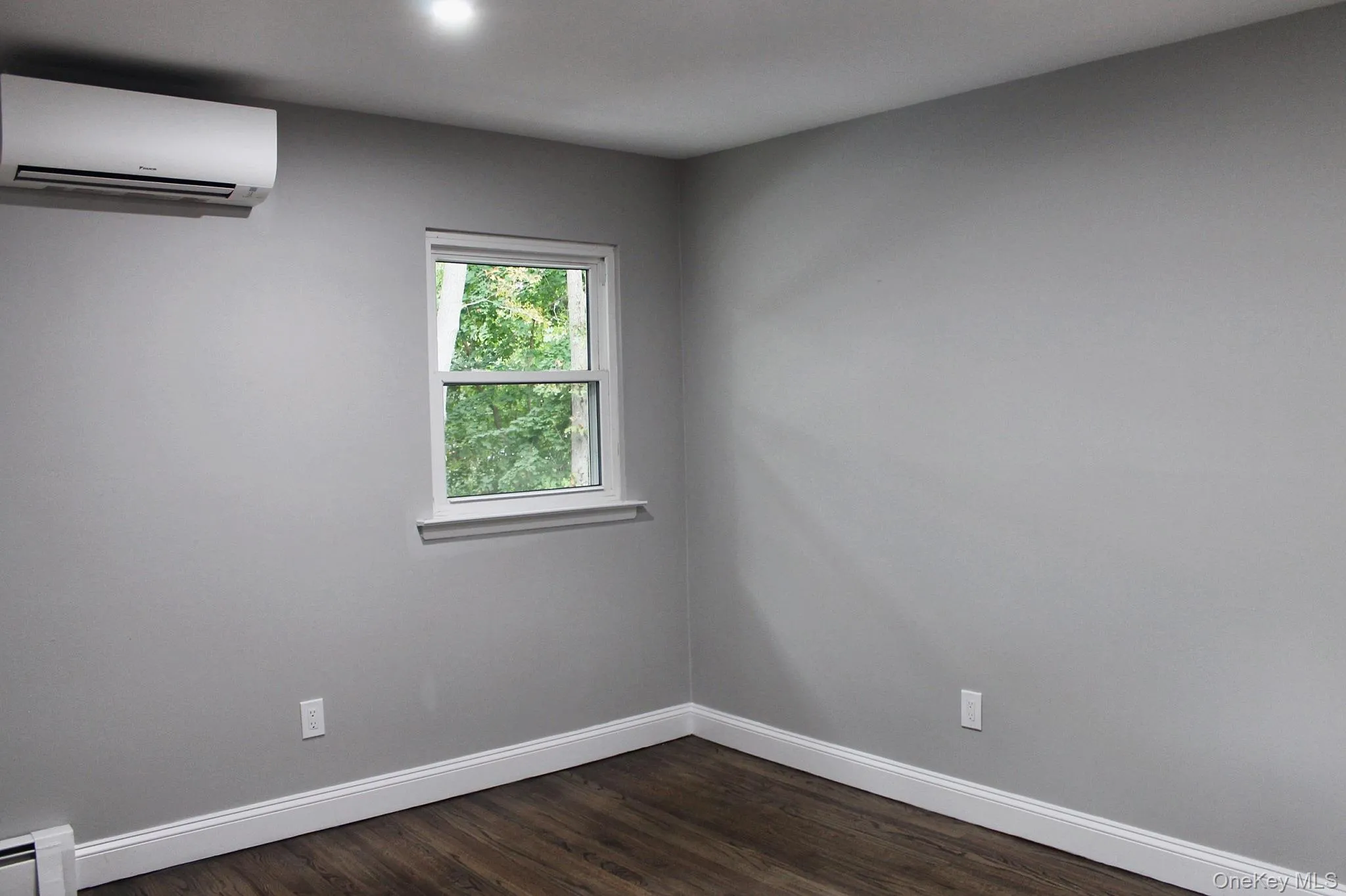 448 Terry Boulevard, Islip, NY, 2 Bedroom Bedrooms, 4 Room Rooms,2 BathroomBathrooms,Residential Lease,For Rent,Terry,0,1061865 448 Terry Boulevard, Islip, NY, 2 Bedroom Bedrooms, 4 Room Rooms,2 BathroomBathrooms,Residential Lease,For Rent,Terry,0,1061865