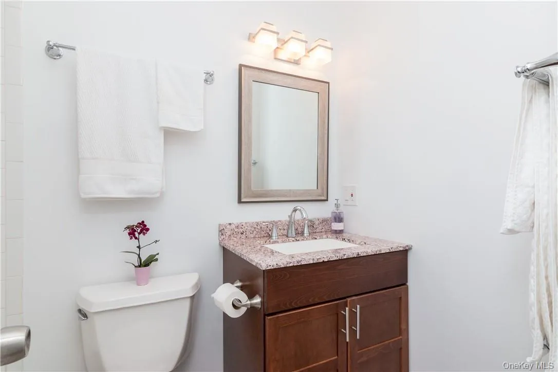 100 Chatterton Avenue, White Plains, NY, 2 Bedroom Bedrooms, 6 Room Rooms,2 BathroomBathrooms,Residential Lease,For Rent,Chatterton,0,1061873 100 Chatterton Avenue, White Plains, NY, 2 Bedroom Bedrooms, 6 Room Rooms,2 BathroomBathrooms,Residential Lease,For Rent,Chatterton,0,1061873