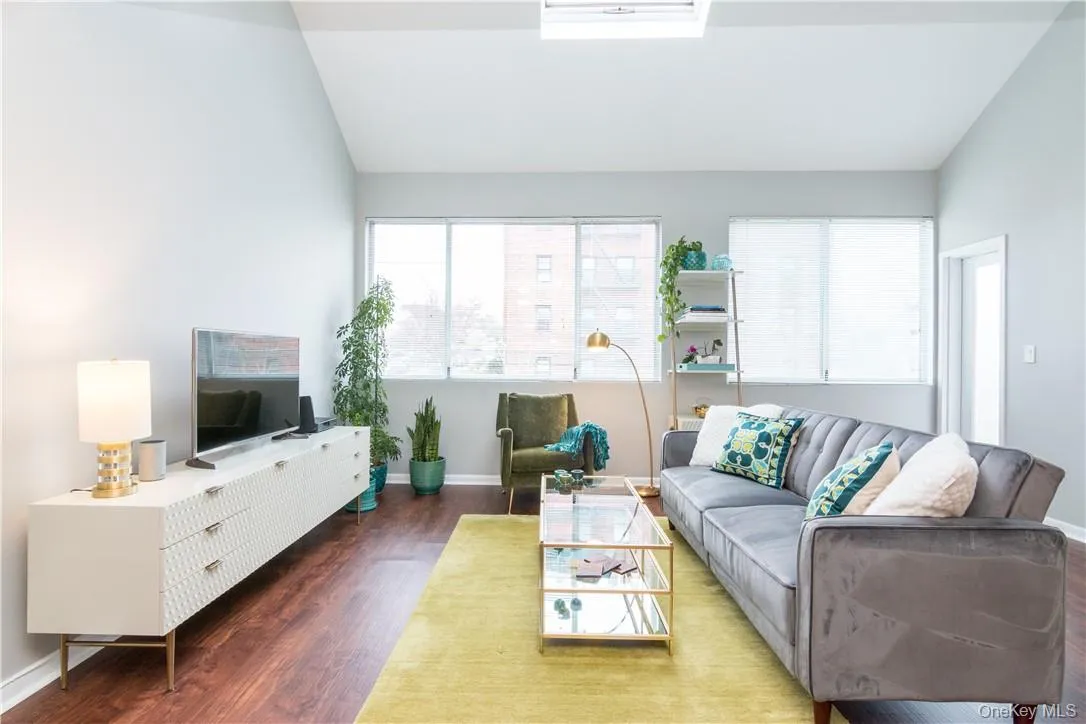 100 Chatterton Avenue, White Plains, NY, 2 Bedroom Bedrooms, 6 Room Rooms,2 BathroomBathrooms,Residential Lease,For Rent,Chatterton,0,1061873 100 Chatterton Avenue, White Plains, NY, 2 Bedroom Bedrooms, 6 Room Rooms,2 BathroomBathrooms,Residential Lease,For Rent,Chatterton,0,1061873
