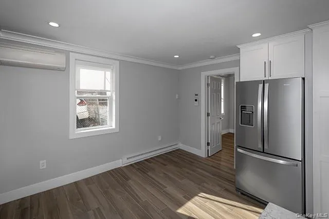 37 New York Avenue, Huntington, NY, 1 Bedroom Bedrooms, 4 Room Rooms,1 BathroomBathrooms,Residential Lease,For Rent,New York,0,1061877 37 New York Avenue, Huntington, NY, 1 Bedroom Bedrooms, 4 Room Rooms,1 BathroomBathrooms,Residential Lease,For Rent,New York,0,1061877