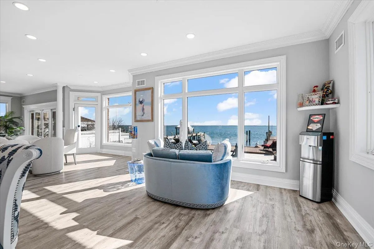 79 Fairwater Avenue, Oyster Bay, NY, 4 Bedrooms Bedrooms, 10 Rooms Rooms,2 BathroomsBathrooms,Residential,For Rent,Fairwater,0,1061878 79 Fairwater Avenue, Oyster Bay, NY, 4 Bedrooms Bedrooms, 10 Rooms Rooms,2 BathroomsBathrooms,Residential,For Rent,Fairwater,0,1061878
