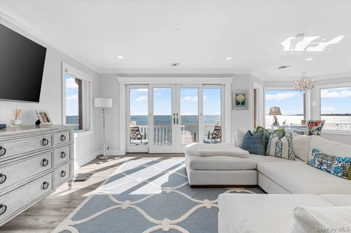 79 Fairwater Avenue, Oyster Bay, NY, 4 Bedrooms Bedrooms, 10 Rooms Rooms,2 BathroomsBathrooms,Residential,For Rent,Fairwater,0,1061878 79 Fairwater Avenue, Oyster Bay, NY, 4 Bedrooms Bedrooms, 10 Rooms Rooms,2 BathroomsBathrooms,Residential,For Rent,Fairwater,0,1061878