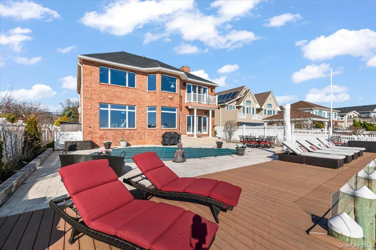 79 Fairwater Avenue, Oyster Bay, NY, 4 Bedrooms Bedrooms, 10 Rooms Rooms,2 BathroomsBathrooms,Residential,For Rent,Fairwater,0,1061878 79 Fairwater Avenue, Oyster Bay, NY, 4 Bedrooms Bedrooms, 10 Rooms Rooms,2 BathroomsBathrooms,Residential,For Rent,Fairwater,0,1061878