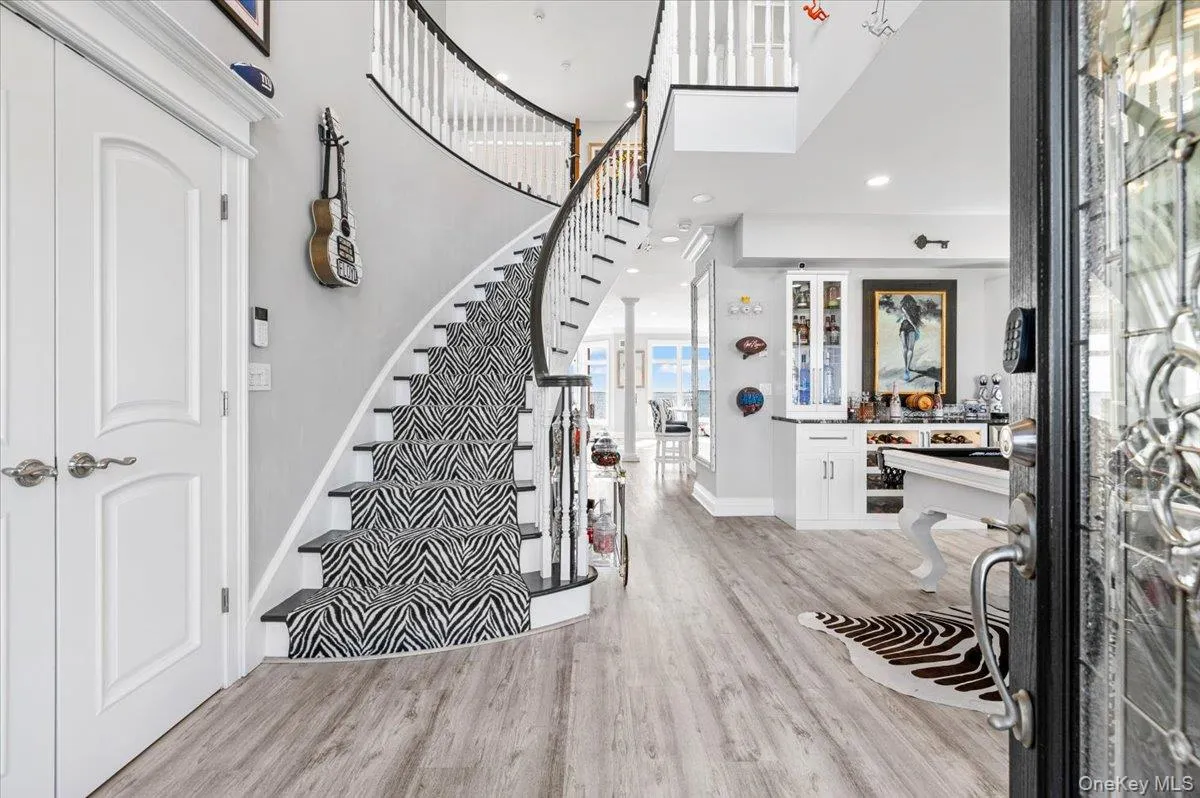 79 Fairwater Avenue, Oyster Bay, NY, 4 Bedrooms Bedrooms, 10 Rooms Rooms,2 BathroomsBathrooms,Residential,For Rent,Fairwater,0,1061878 79 Fairwater Avenue, Oyster Bay, NY, 4 Bedrooms Bedrooms, 10 Rooms Rooms,2 BathroomsBathrooms,Residential,For Rent,Fairwater,0,1061878