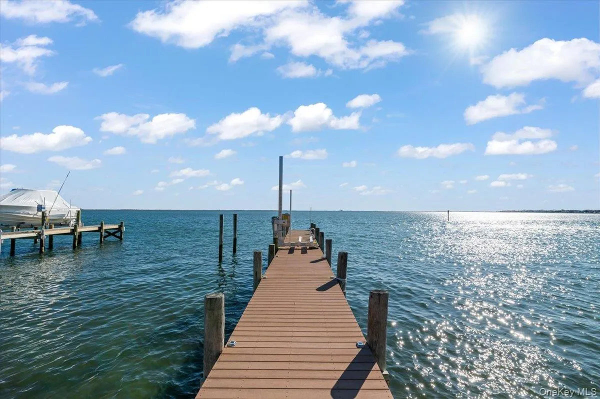 79 Fairwater Avenue, Oyster Bay, NY, 4 Bedrooms Bedrooms, 10 Rooms Rooms,2 BathroomsBathrooms,Residential,For Rent,Fairwater,0,1061878 79 Fairwater Avenue, Oyster Bay, NY, 4 Bedrooms Bedrooms, 10 Rooms Rooms,2 BathroomsBathrooms,Residential,For Rent,Fairwater,0,1061878