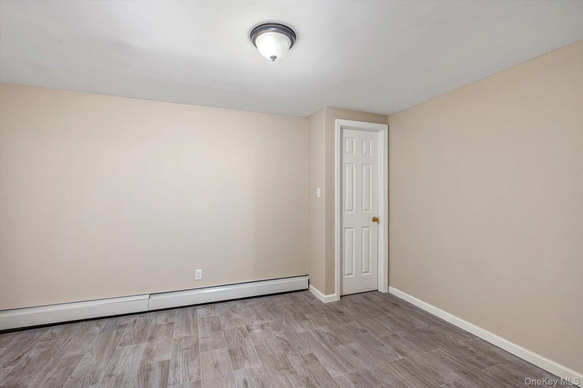 93 Garfield Boulevard, Babylon, NY, 3 Bedroom Bedrooms, 6 Room Rooms,2 BathroomBathrooms,Residential Lease,For Rent,Garfield,0,1061881 93 Garfield Boulevard, Babylon, NY, 3 Bedroom Bedrooms, 6 Room Rooms,2 BathroomBathrooms,Residential Lease,For Rent,Garfield,0,1061881