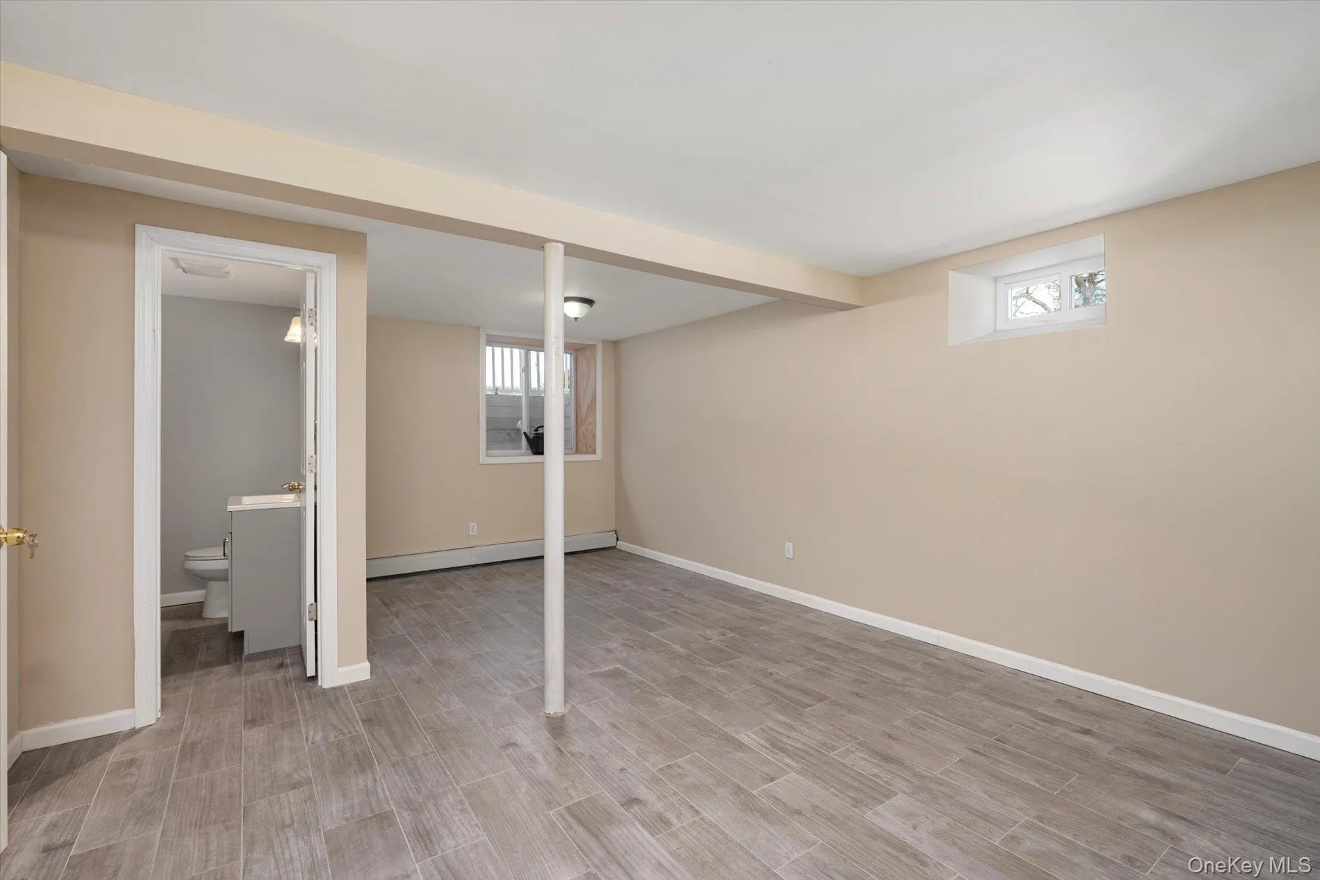 93 Garfield Boulevard, Babylon, NY, 3 Bedroom Bedrooms, 6 Room Rooms,2 BathroomBathrooms,Residential Lease,For Rent,Garfield,0,1061881 93 Garfield Boulevard, Babylon, NY, 3 Bedroom Bedrooms, 6 Room Rooms,2 BathroomBathrooms,Residential Lease,For Rent,Garfield,0,1061881