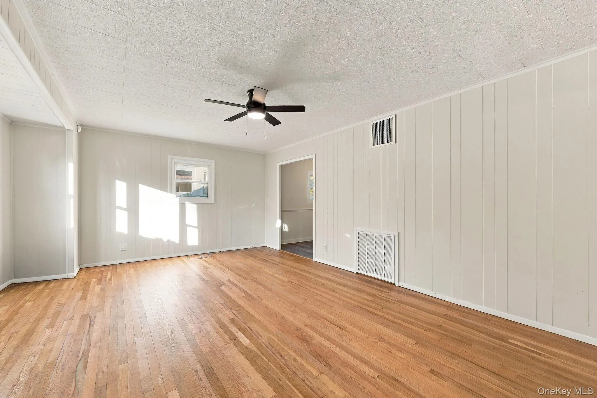 39 Browning Terrace, Kingston, NY, 3 Bedrooms Bedrooms, 7 Rooms Rooms,1 BathroomBathrooms,Residential,For Rent,Browning,0,1061887 39 Browning Terrace, Kingston, NY, 3 Bedrooms Bedrooms, 7 Rooms Rooms,1 BathroomBathrooms,Residential,For Rent,Browning,0,1061887