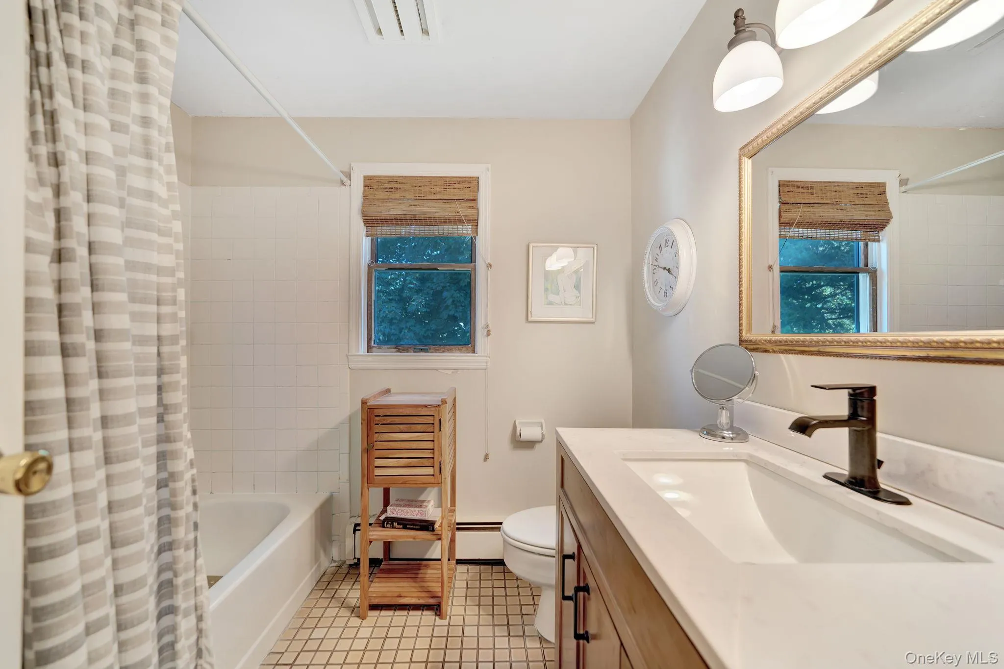 1843 Beech Street, Hempstead, NY, 3 Bedrooms Bedrooms, 7 Rooms Rooms,2 BathroomsBathrooms,Residential,For Rent,Beech,0,1061891 1843 Beech Street, Hempstead, NY, 3 Bedrooms Bedrooms, 7 Rooms Rooms,2 BathroomsBathrooms,Residential,For Rent,Beech,0,1061891
