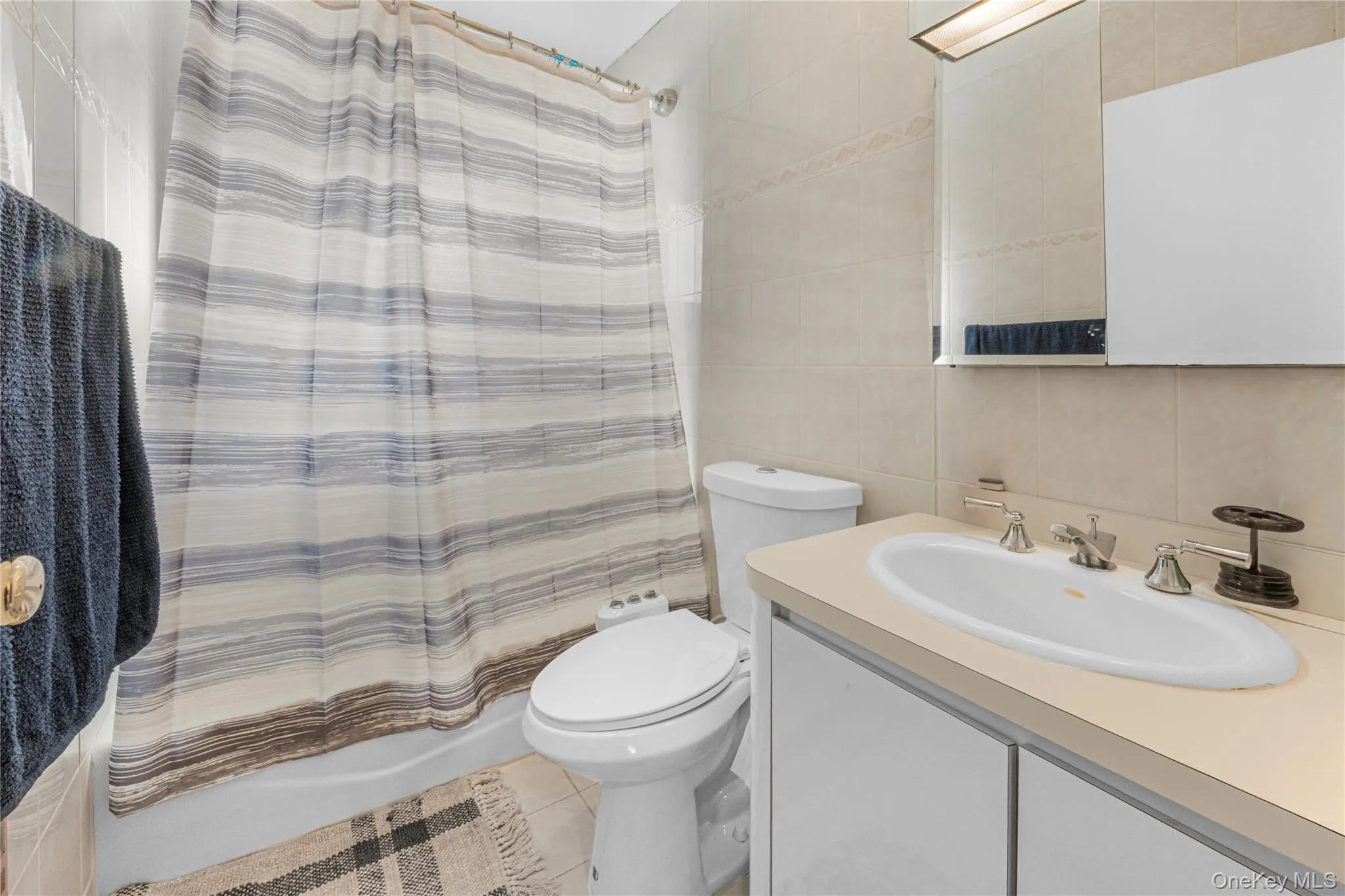 2450 Mermaid Avenue, Hempstead, NY, 4 Bedrooms Bedrooms, 7 Rooms Rooms,1 BathroomBathrooms,Residential,For Rent,Mermaid,0,1061907 2450 Mermaid Avenue, Hempstead, NY, 4 Bedrooms Bedrooms, 7 Rooms Rooms,1 BathroomBathrooms,Residential,For Rent,Mermaid,0,1061907