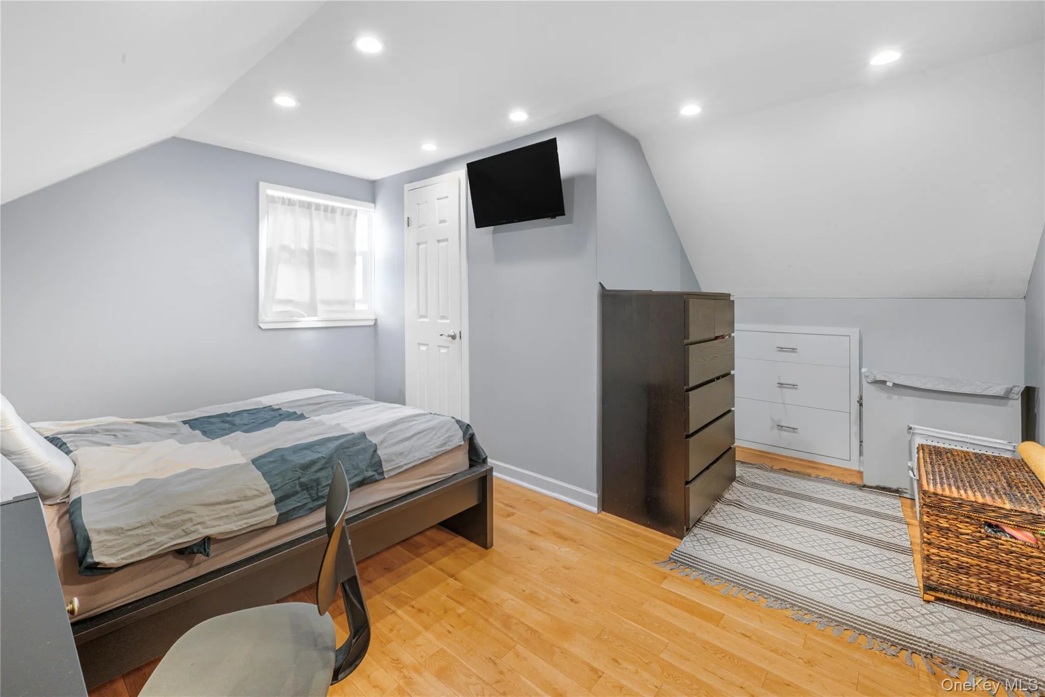 2450 Mermaid Avenue, Hempstead, NY, 4 Bedrooms Bedrooms, 7 Rooms Rooms,1 BathroomBathrooms,Residential,For Rent,Mermaid,0,1061907 2450 Mermaid Avenue, Hempstead, NY, 4 Bedrooms Bedrooms, 7 Rooms Rooms,1 BathroomBathrooms,Residential,For Rent,Mermaid,0,1061907