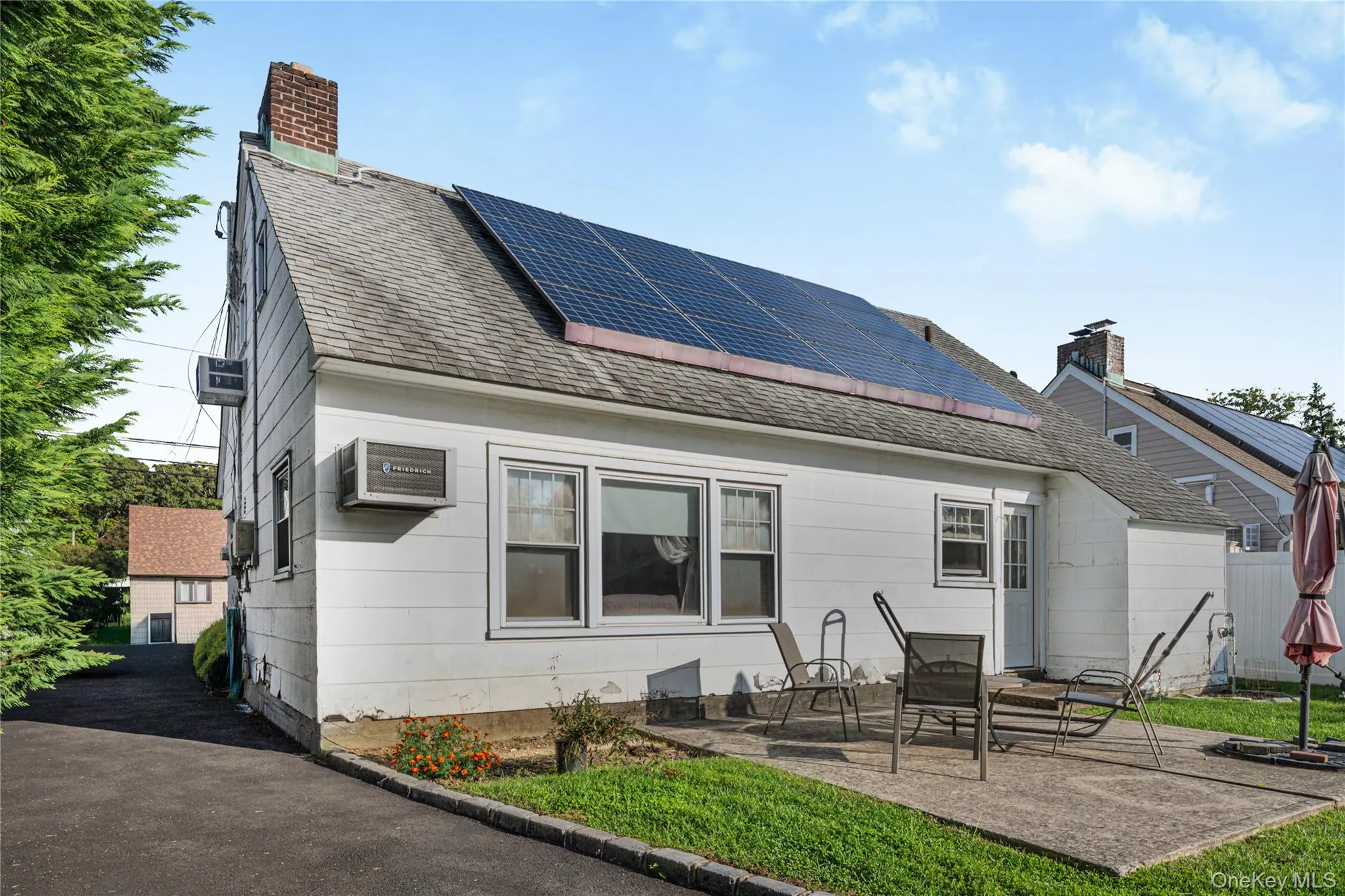 2450 Mermaid Avenue, Hempstead, NY, 4 Bedrooms Bedrooms, 7 Rooms Rooms,1 BathroomBathrooms,Residential,For Rent,Mermaid,0,1061907 2450 Mermaid Avenue, Hempstead, NY, 4 Bedrooms Bedrooms, 7 Rooms Rooms,1 BathroomBathrooms,Residential,For Rent,Mermaid,0,1061907