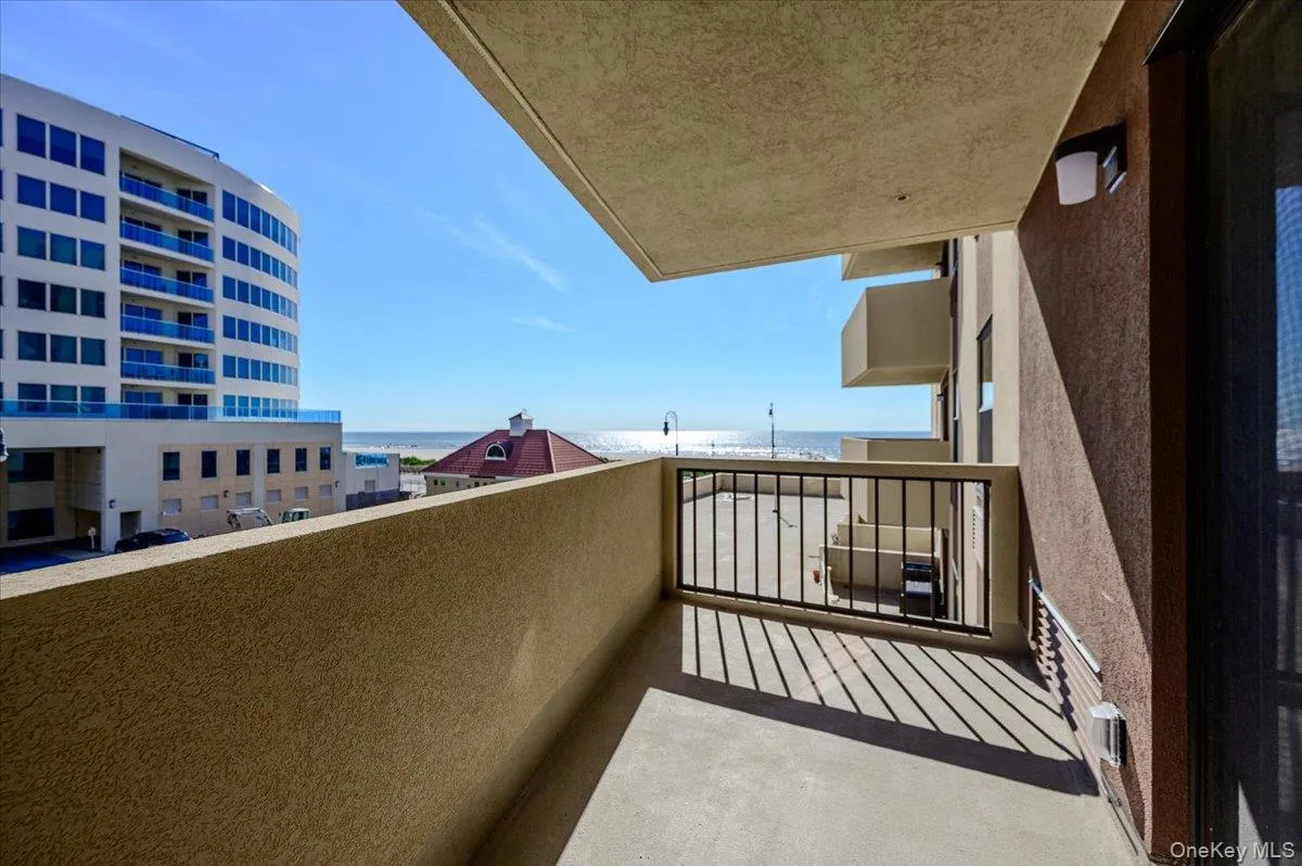 360 Shore Road, Long Beach, NY, 1 Bedroom Bedrooms, 4 Rooms Rooms,1 BathroomBathrooms,Residential,For Rent,Shore,0,1061911 360 Shore Road, Long Beach, NY, 1 Bedroom Bedrooms, 4 Rooms Rooms,1 BathroomBathrooms,Residential,For Rent,Shore,0,1061911