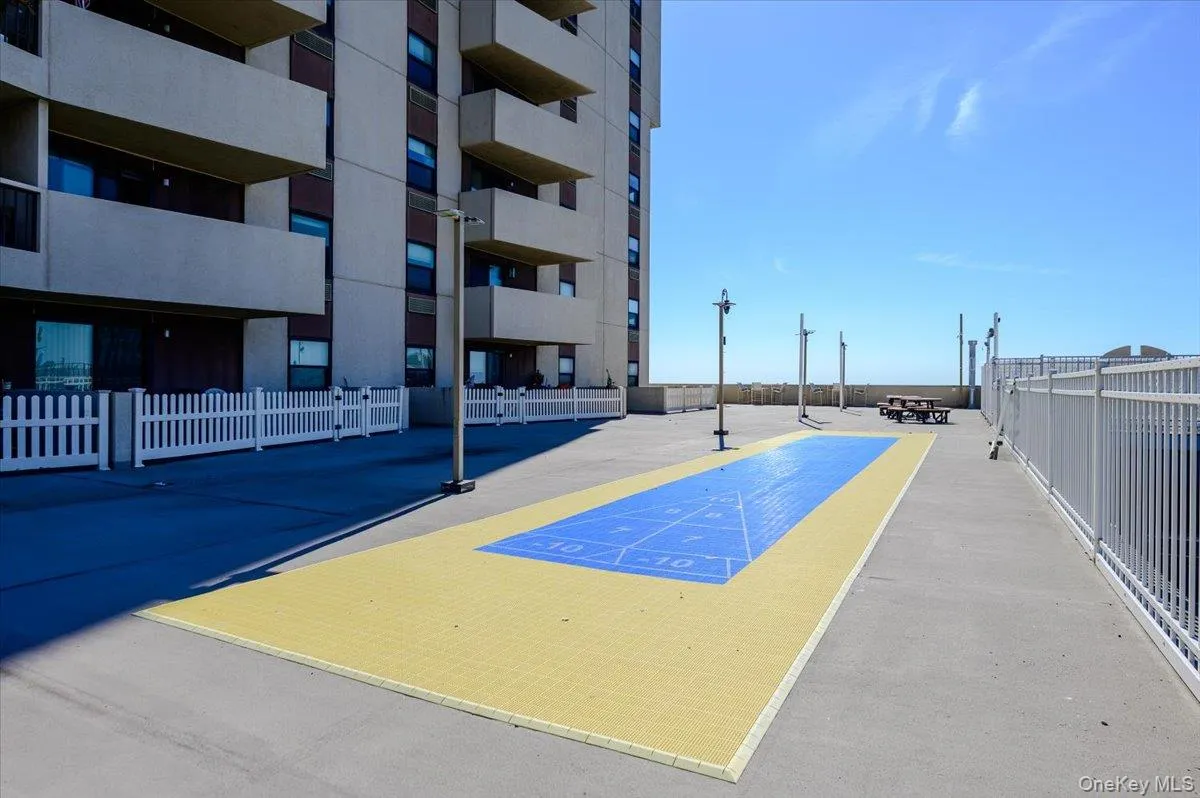 360 Shore Road, Long Beach, NY, 1 Bedroom Bedrooms, 4 Rooms Rooms,1 BathroomBathrooms,Residential,For Rent,Shore,0,1061911 360 Shore Road, Long Beach, NY, 1 Bedroom Bedrooms, 4 Rooms Rooms,1 BathroomBathrooms,Residential,For Rent,Shore,0,1061911