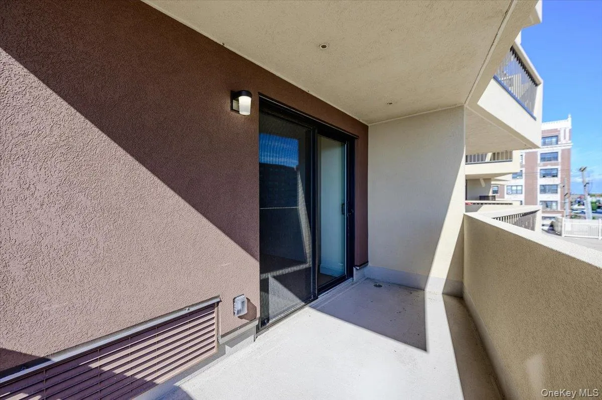 360 Shore Road, Long Beach, NY, 1 Bedroom Bedrooms, 4 Rooms Rooms,1 BathroomBathrooms,Residential,For Rent,Shore,0,1061911 360 Shore Road, Long Beach, NY, 1 Bedroom Bedrooms, 4 Rooms Rooms,1 BathroomBathrooms,Residential,For Rent,Shore,0,1061911