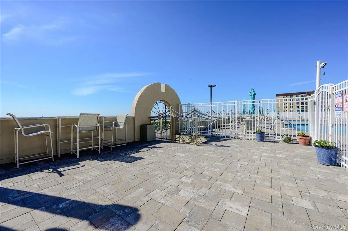 360 Shore Road, Long Beach, NY, 1 Bedroom Bedrooms, 4 Rooms Rooms,1 BathroomBathrooms,Residential,For Rent,Shore,0,1061911 360 Shore Road, Long Beach, NY, 1 Bedroom Bedrooms, 4 Rooms Rooms,1 BathroomBathrooms,Residential,For Rent,Shore,0,1061911