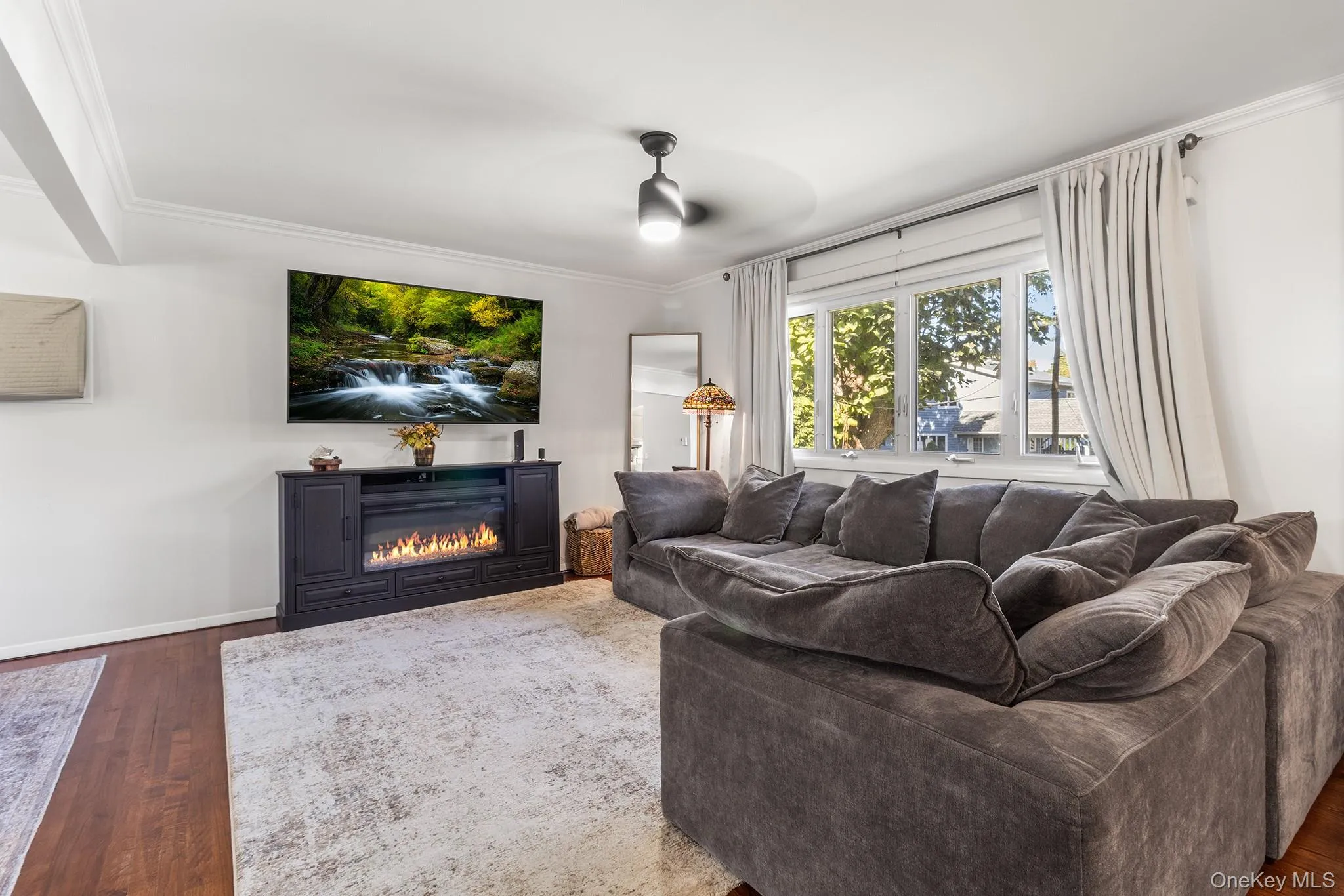 12 Bryan Street, Huntington, NY, 4 Bedrooms Bedrooms, 8 Rooms Rooms,2 BathroomsBathrooms,Residential,For Rent,Bryan,0,1061938 12 Bryan Street, Huntington, NY, 4 Bedrooms Bedrooms, 8 Rooms Rooms,2 BathroomsBathrooms,Residential,For Rent,Bryan,0,1061938