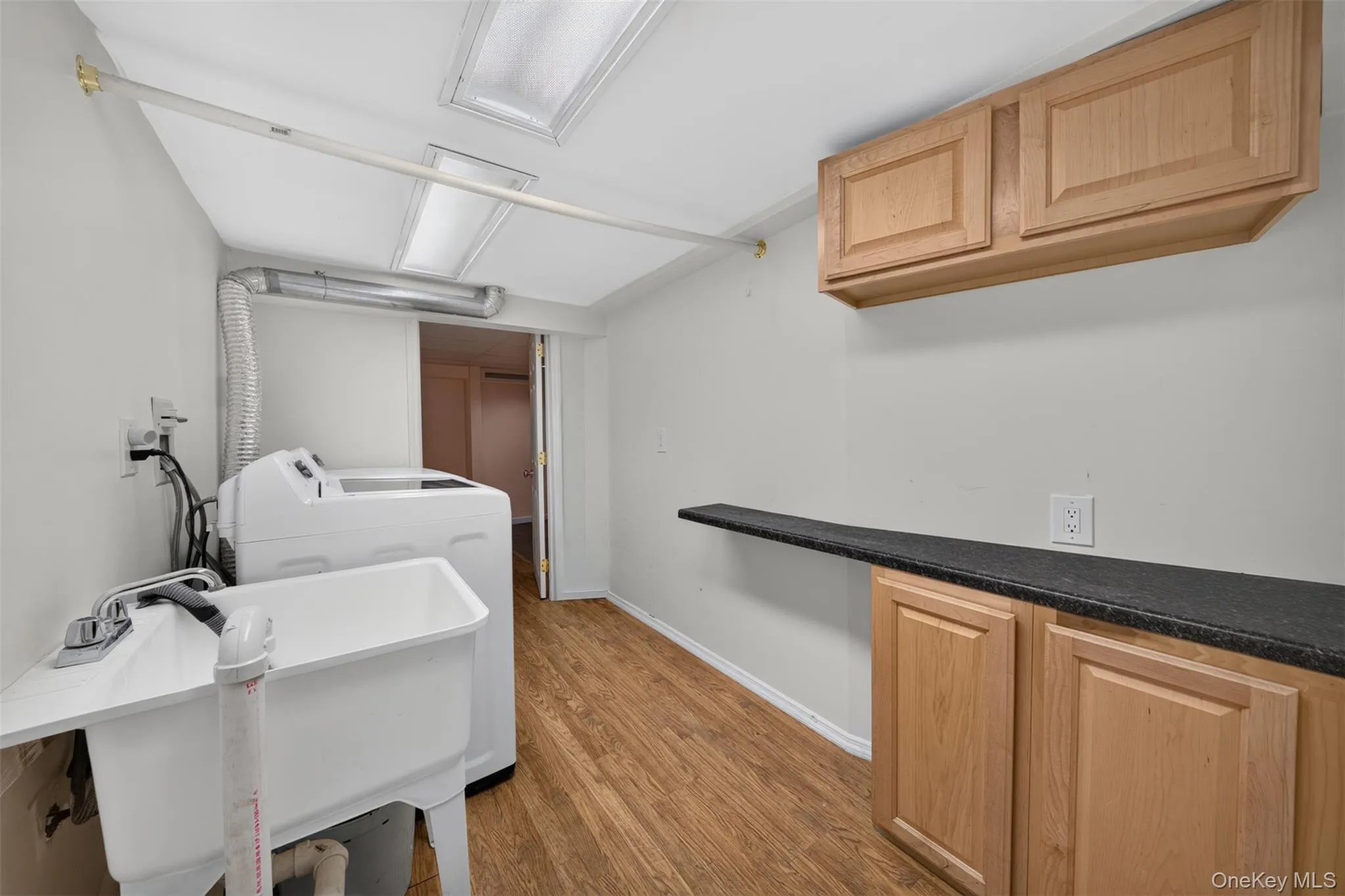 101 Tulip Place, Hempstead, NY, 4 Bedrooms Bedrooms, 6 Rooms Rooms,2 BathroomsBathrooms,Residential,For Rent,Tulip,0,1061942 101 Tulip Place, Hempstead, NY, 4 Bedrooms Bedrooms, 6 Rooms Rooms,2 BathroomsBathrooms,Residential,For Rent,Tulip,0,1061942
