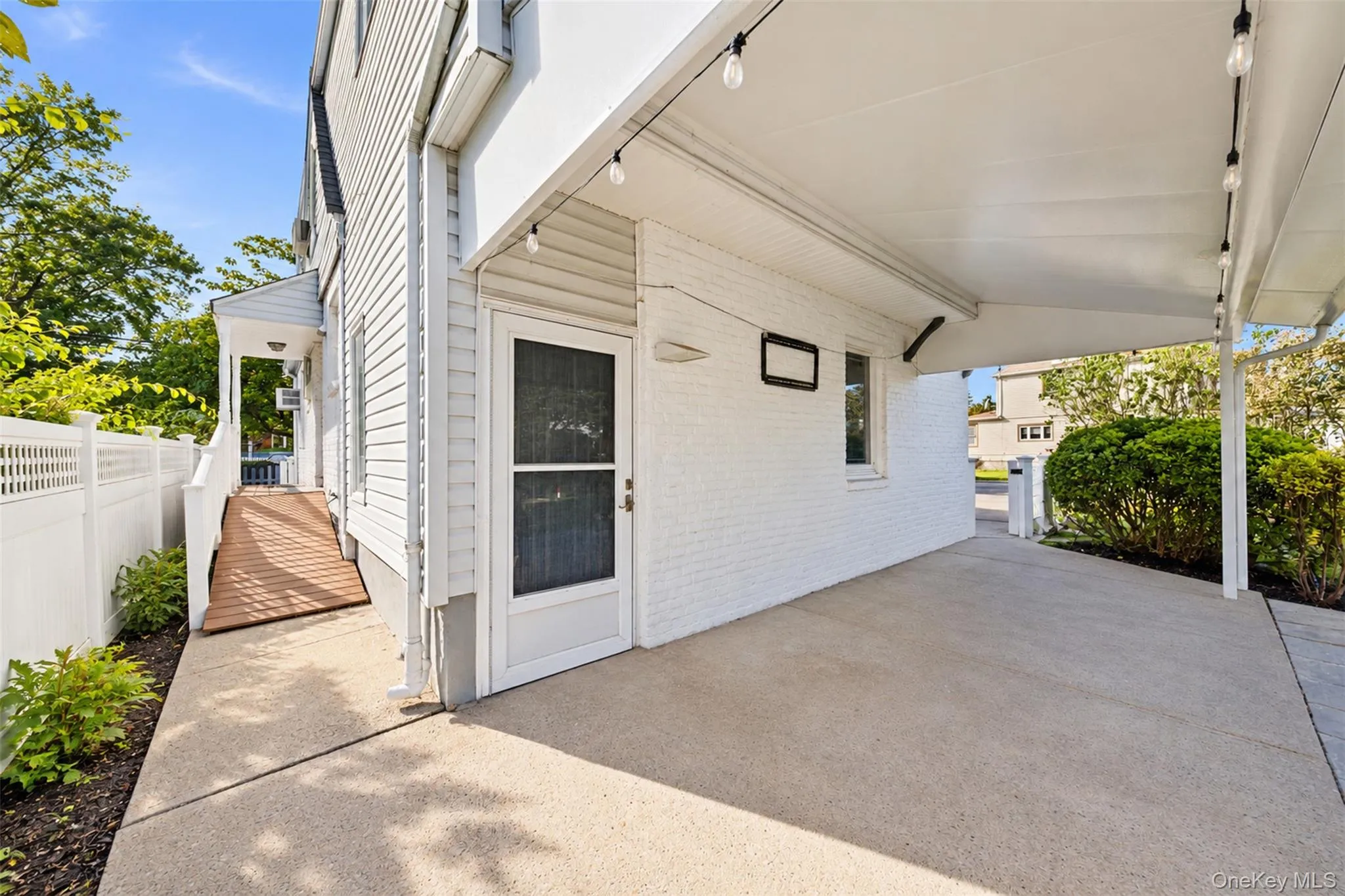 101 Tulip Place, Hempstead, NY, 4 Bedrooms Bedrooms, 6 Rooms Rooms,2 BathroomsBathrooms,Residential,For Rent,Tulip,0,1061942 101 Tulip Place, Hempstead, NY, 4 Bedrooms Bedrooms, 6 Rooms Rooms,2 BathroomsBathrooms,Residential,For Rent,Tulip,0,1061942