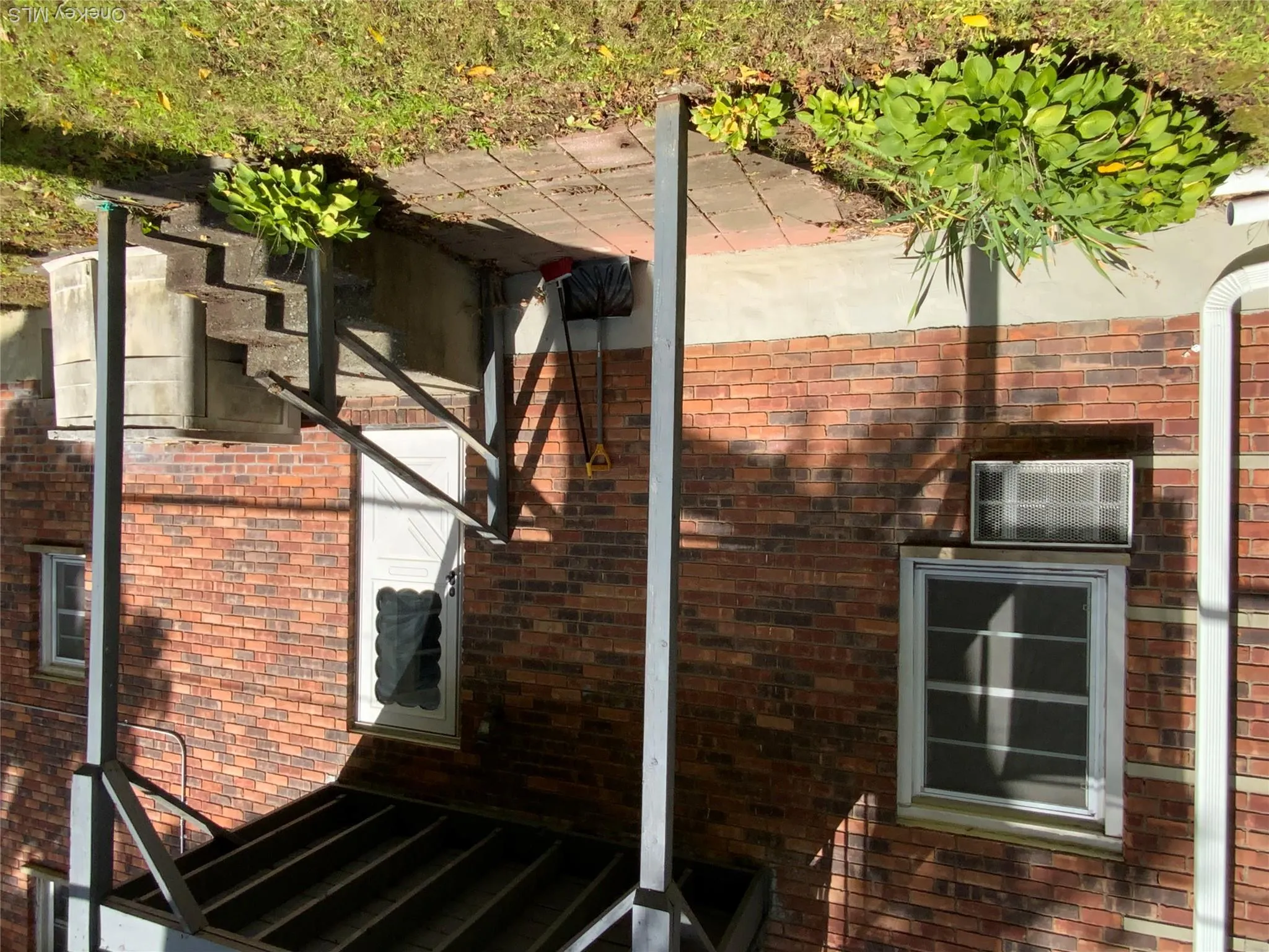 2710 South Road, Poughkeepsie, NY, 1 Bedroom Bedrooms, 4 Room Rooms,1 BathroomBathrooms,Residential Lease,For Rent,South,0,1061947 2710 South Road, Poughkeepsie, NY, 1 Bedroom Bedrooms, 4 Room Rooms,1 BathroomBathrooms,Residential Lease,For Rent,South,0,1061947
