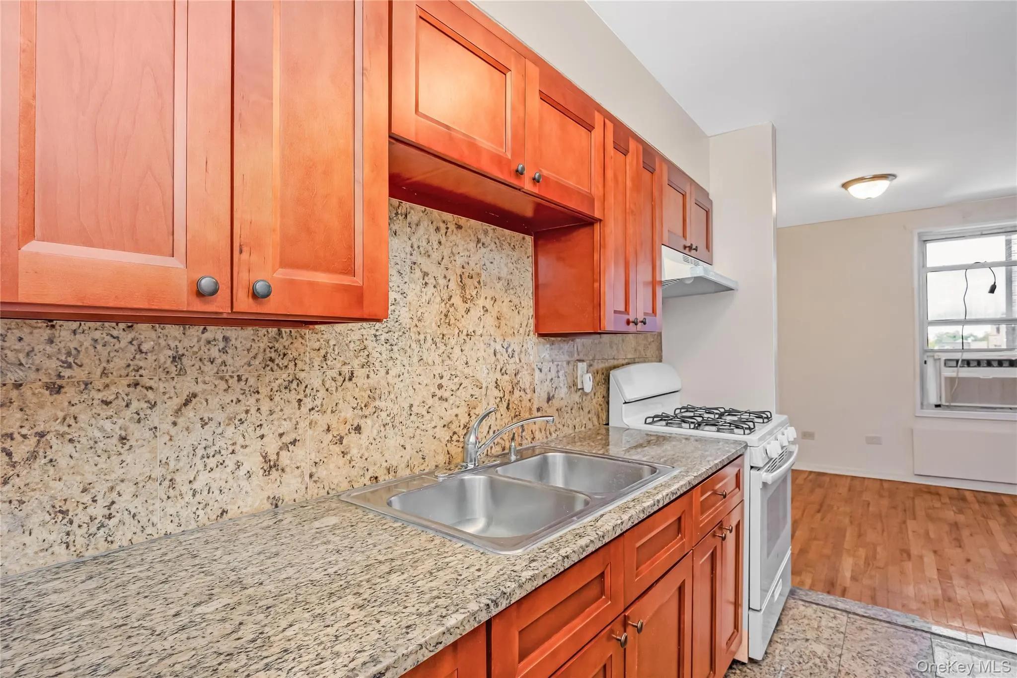 83-36 Beverly Road, New York, NY, 2 Bedrooms Bedrooms, 4 Rooms Rooms,1 BathroomBathrooms,Residential,For Rent,Beverly,0,1061958 83-36 Beverly Road, New York, NY, 2 Bedrooms Bedrooms, 4 Rooms Rooms,1 BathroomBathrooms,Residential,For Rent,Beverly,0,1061958
