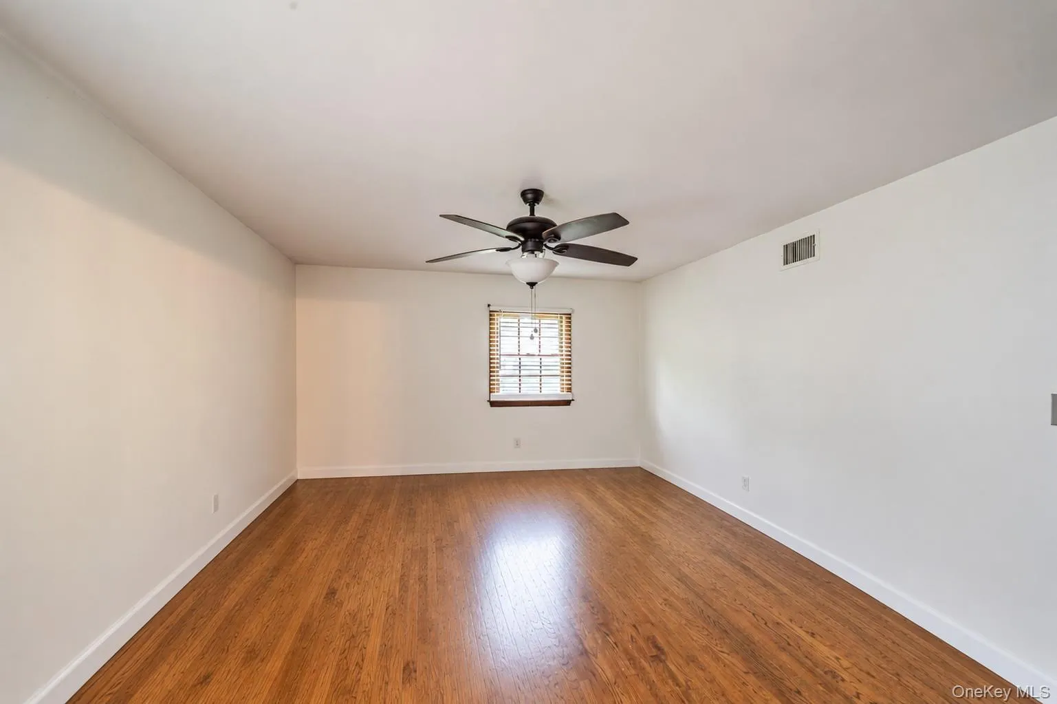 3 Poplar Lane, Brookhaven, NY, 5 Bedrooms Bedrooms, 9 Rooms Rooms,3 BathroomsBathrooms,Residential,For Rent,Poplar,0,1061965 3 Poplar Lane, Brookhaven, NY, 5 Bedrooms Bedrooms, 9 Rooms Rooms,3 BathroomsBathrooms,Residential,For Rent,Poplar,0,1061965