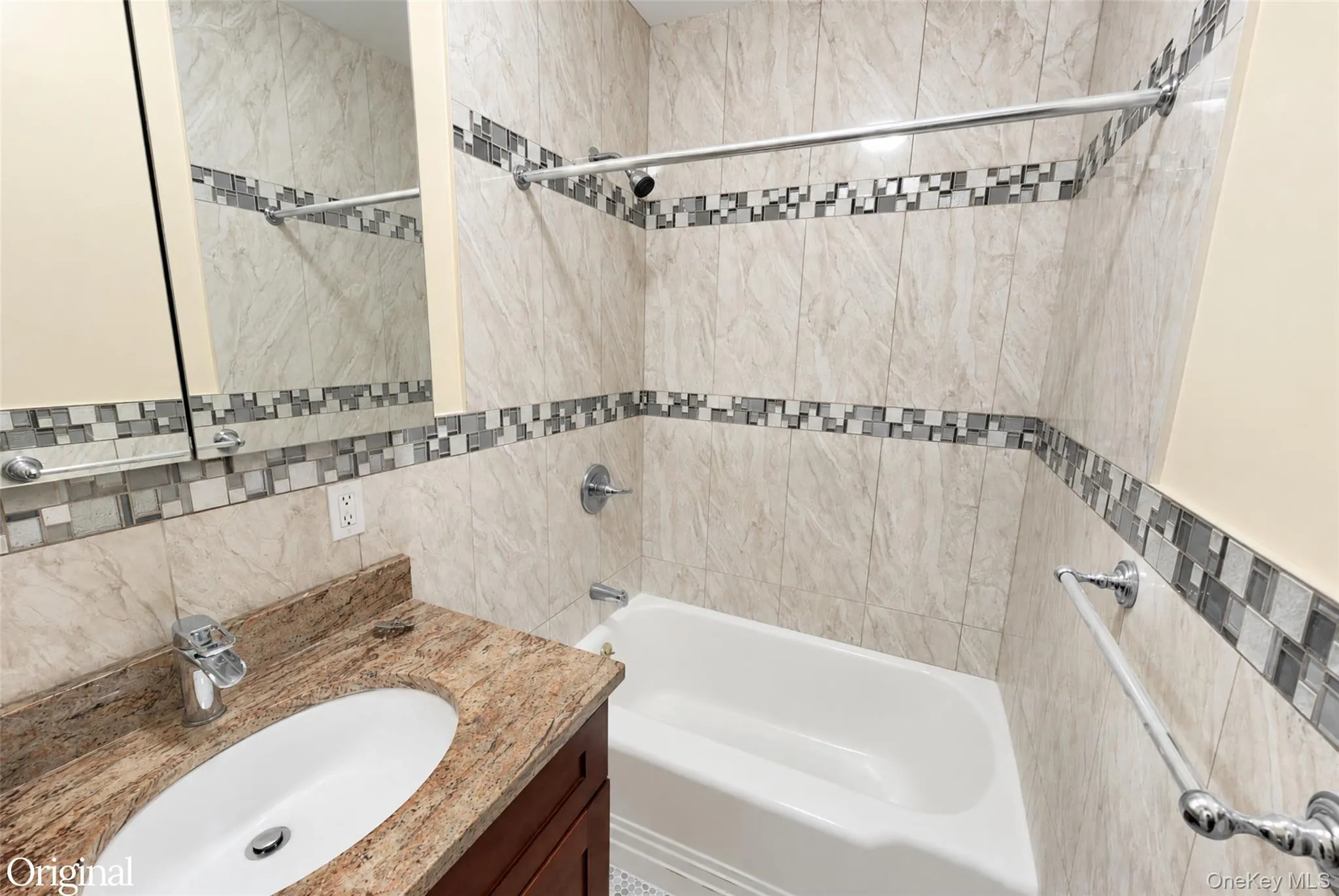 102-30 87th Avenue, New York, NY , With , 3 Bedroom , and , 6 Room , 1 Bathroom , For , Residential Lease , For Rent , 1061978 , MLSID,1061978 102-30 87th Avenue, New York, NY , With , 3 Bedroom , and , 6 Room , 1 Bathroom , For , Residential Lease , For Rent , 1061978 , MLSID,1061978