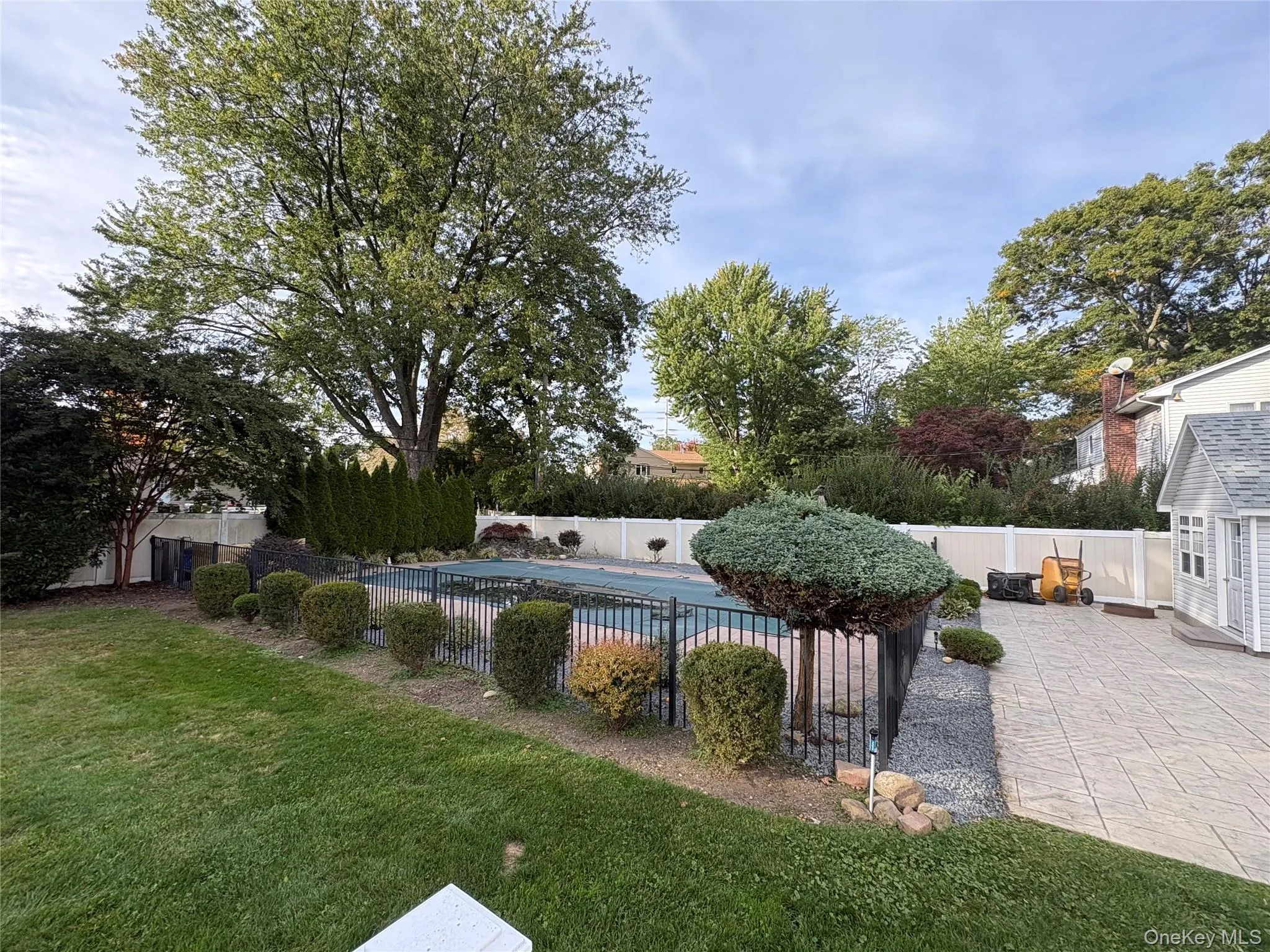 6 Warbler Lane, Smithtown, NY, 4 Bedroom Bedrooms, 8 Room Rooms,2 BathroomBathrooms,Residential Lease,For Rent,Warbler,0,1061992 6 Warbler Lane, Smithtown, NY, 4 Bedroom Bedrooms, 8 Room Rooms,2 BathroomBathrooms,Residential Lease,For Rent,Warbler,0,1061992