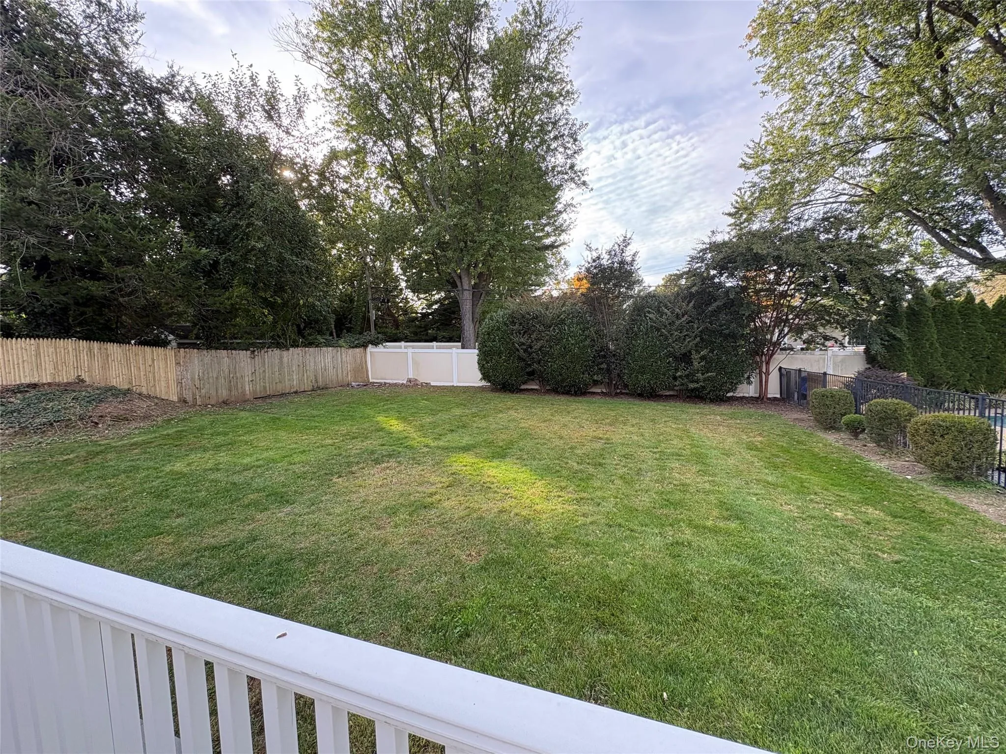 6 Warbler Lane, Smithtown, NY, 4 Bedroom Bedrooms, 8 Room Rooms,2 BathroomBathrooms,Residential Lease,For Rent,Warbler,0,1061992 6 Warbler Lane, Smithtown, NY, 4 Bedroom Bedrooms, 8 Room Rooms,2 BathroomBathrooms,Residential Lease,For Rent,Warbler,0,1061992