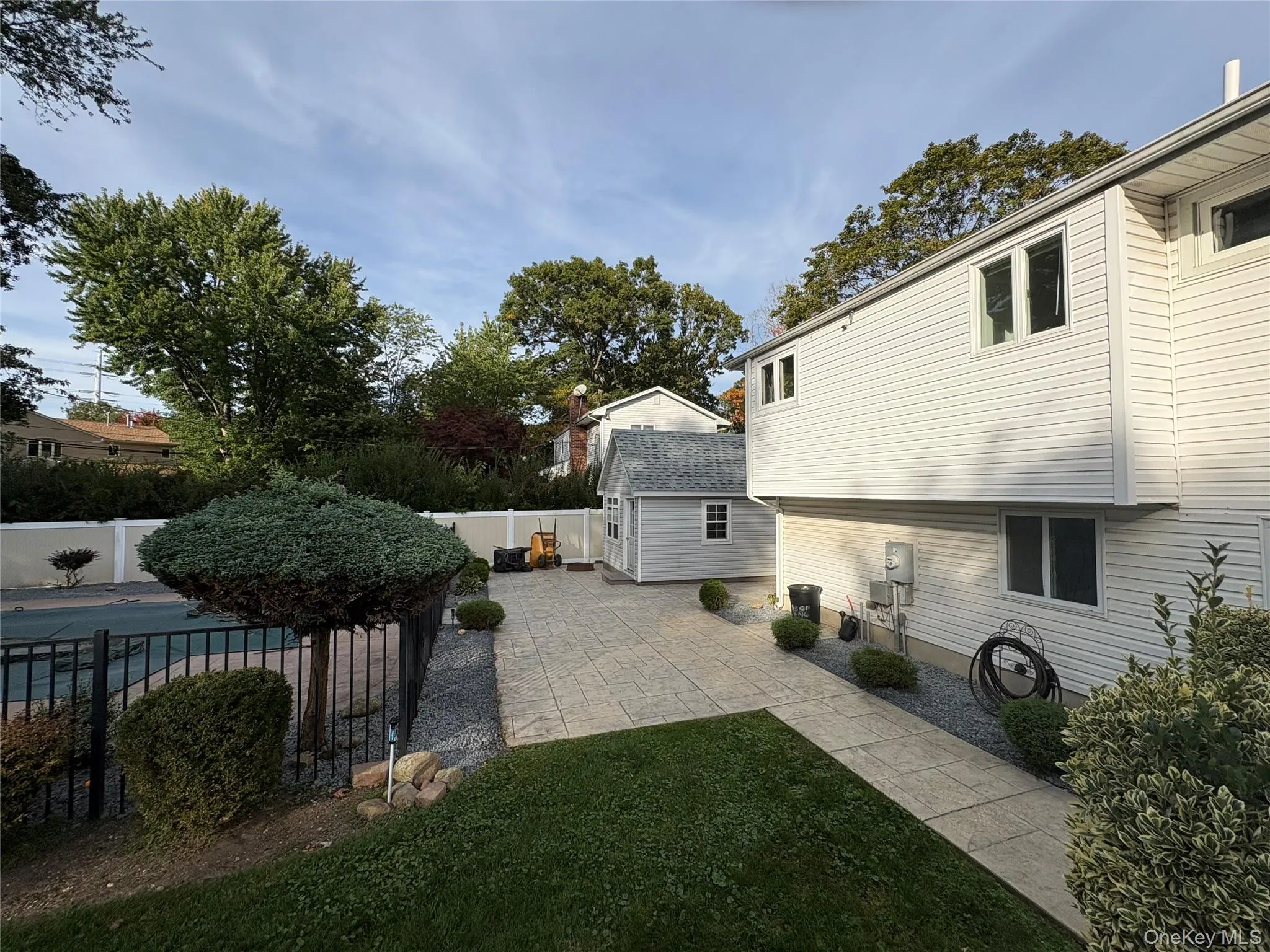 6 Warbler Lane, Smithtown, NY, 4 Bedroom Bedrooms, 8 Room Rooms,2 BathroomBathrooms,Residential Lease,For Rent,Warbler,0,1061992 6 Warbler Lane, Smithtown, NY, 4 Bedroom Bedrooms, 8 Room Rooms,2 BathroomBathrooms,Residential Lease,For Rent,Warbler,0,1061992