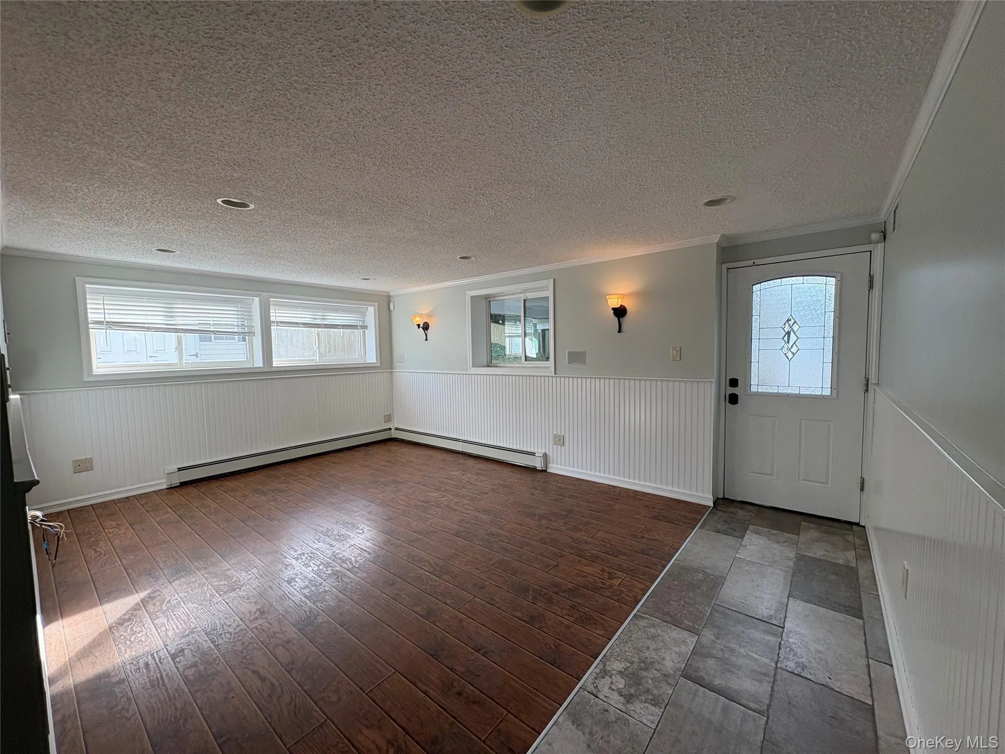 6 Warbler Lane, Smithtown, NY, 4 Bedroom Bedrooms, 8 Room Rooms,2 BathroomBathrooms,Residential Lease,For Rent,Warbler,0,1061992 6 Warbler Lane, Smithtown, NY, 4 Bedroom Bedrooms, 8 Room Rooms,2 BathroomBathrooms,Residential Lease,For Rent,Warbler,0,1061992