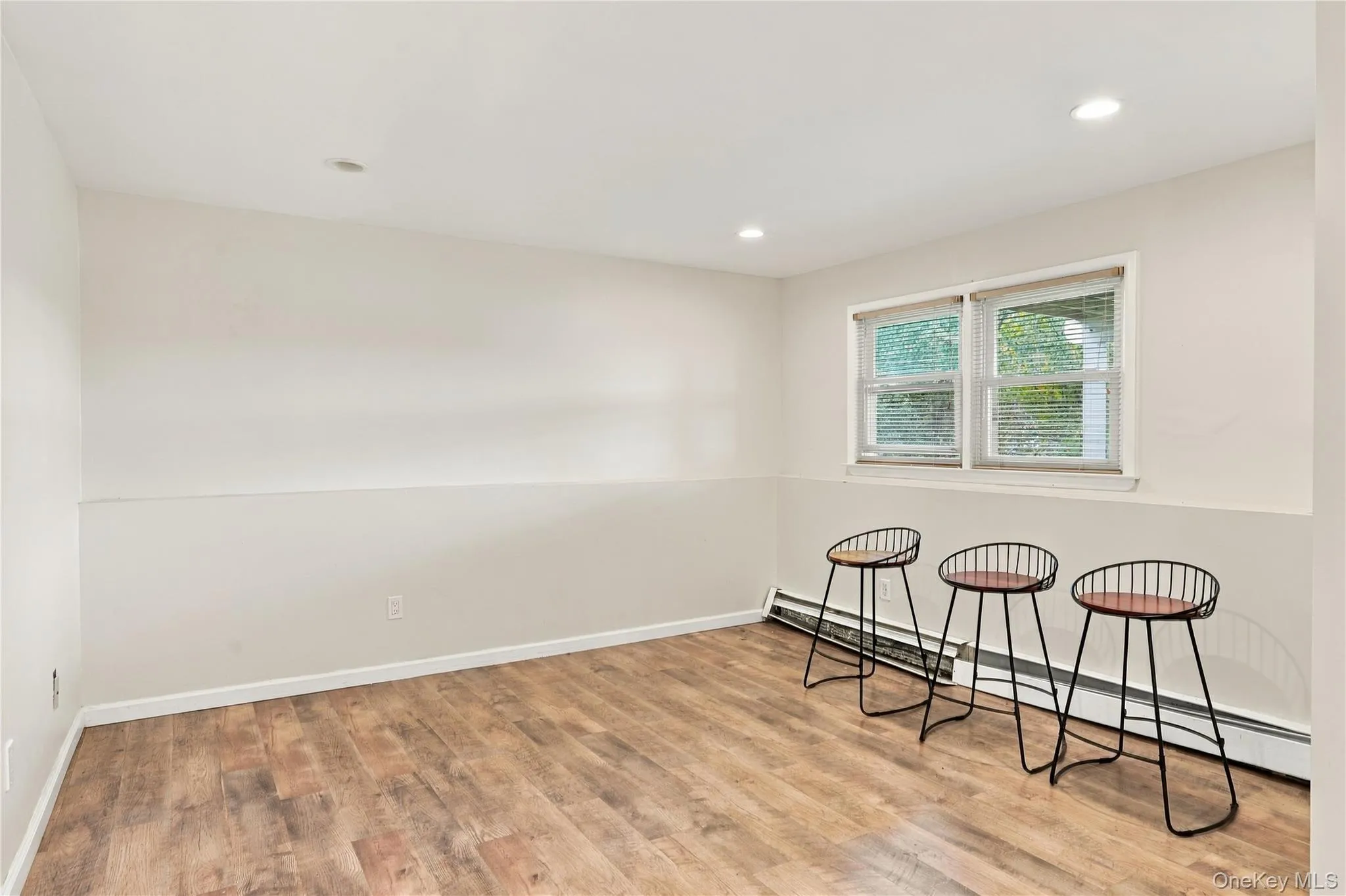 8 Sutherland Drive, Monroe, NY, 4 Bedrooms Bedrooms, 8 Rooms Rooms,2 BathroomsBathrooms,Residential,For Rent,Sutherland,0,1062004 8 Sutherland Drive, Monroe, NY, 4 Bedrooms Bedrooms, 8 Rooms Rooms,2 BathroomsBathrooms,Residential,For Rent,Sutherland,0,1062004