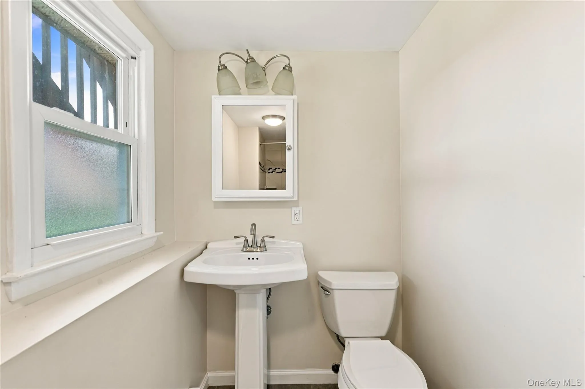 8 Sutherland Drive, Monroe, NY, 4 Bedrooms Bedrooms, 8 Rooms Rooms,2 BathroomsBathrooms,Residential,For Rent,Sutherland,0,1062004 8 Sutherland Drive, Monroe, NY, 4 Bedrooms Bedrooms, 8 Rooms Rooms,2 BathroomsBathrooms,Residential,For Rent,Sutherland,0,1062004