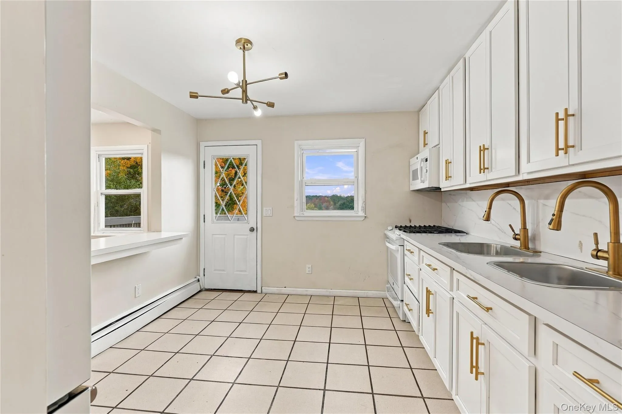 8 Sutherland Drive, Monroe, NY, 4 Bedrooms Bedrooms, 8 Rooms Rooms,2 BathroomsBathrooms,Residential,For Rent,Sutherland,0,1062004 8 Sutherland Drive, Monroe, NY, 4 Bedrooms Bedrooms, 8 Rooms Rooms,2 BathroomsBathrooms,Residential,For Rent,Sutherland,0,1062004