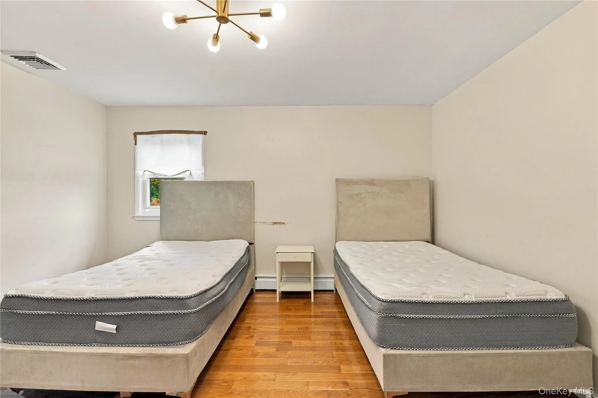 8 Sutherland Drive, Monroe, NY, 4 Bedrooms Bedrooms, 8 Rooms Rooms,2 BathroomsBathrooms,Residential,For Rent,Sutherland,0,1062004 8 Sutherland Drive, Monroe, NY, 4 Bedrooms Bedrooms, 8 Rooms Rooms,2 BathroomsBathrooms,Residential,For Rent,Sutherland,0,1062004