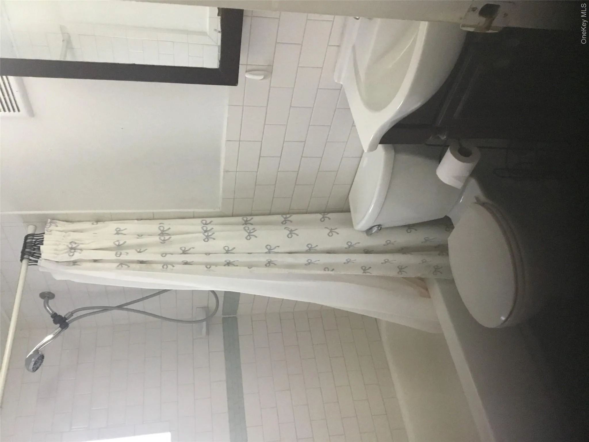51 Nassau Lane, Hempstead, NY, 2 Bedroom Bedrooms, 4 Room Rooms,1 BathroomBathrooms,Residential Lease,For Rent,Nassau,0,1062005 51 Nassau Lane, Hempstead, NY, 2 Bedroom Bedrooms, 4 Room Rooms,1 BathroomBathrooms,Residential Lease,For Rent,Nassau,0,1062005
