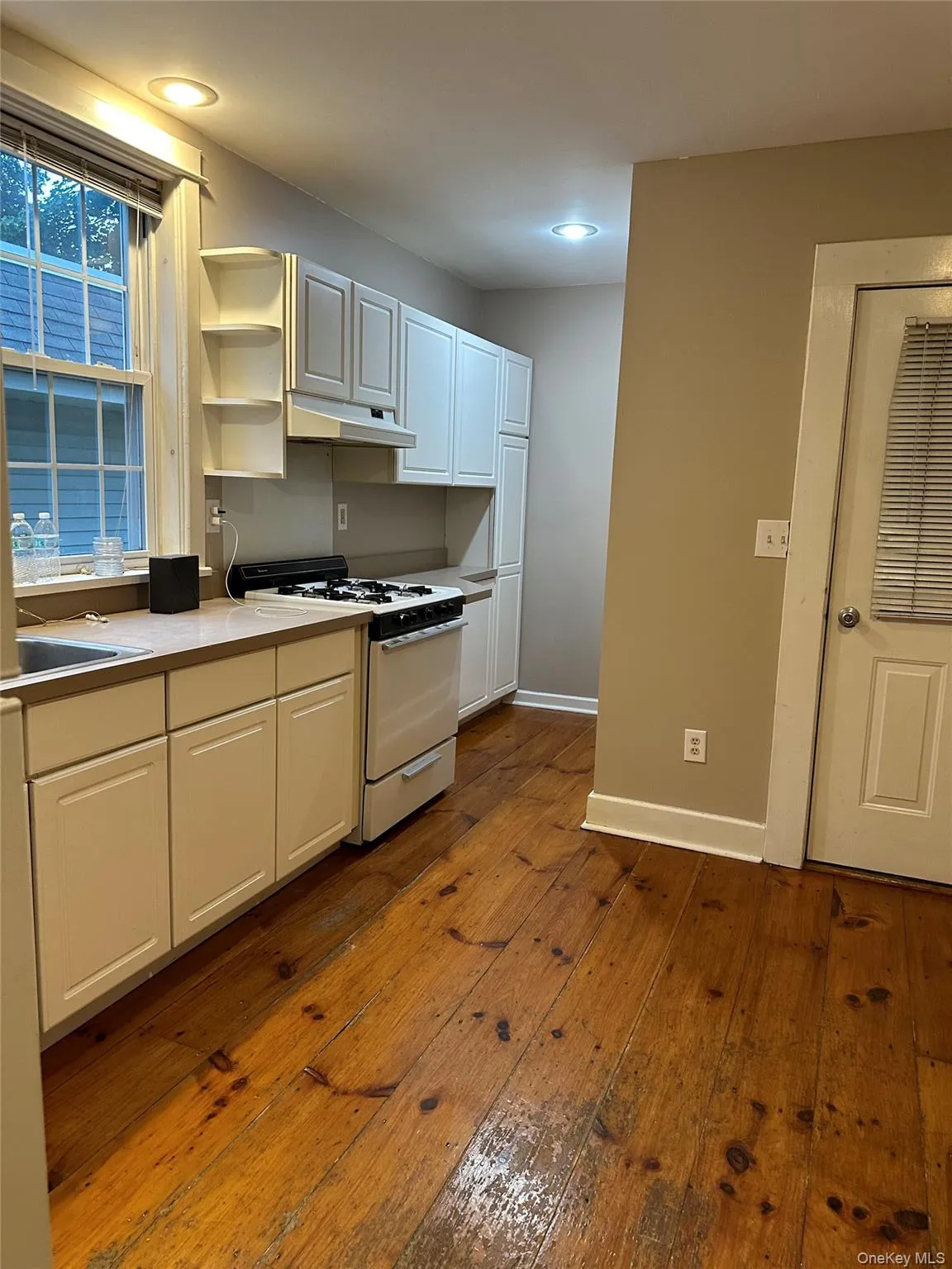 65 North Street, Newburgh (city), NY, 1 Bedroom Bedrooms, 4 Room Rooms,1 BathroomBathrooms,Residential Lease,For Rent,North,0,1062013 65 North Street, Newburgh (city), NY, 1 Bedroom Bedrooms, 4 Room Rooms,1 BathroomBathrooms,Residential Lease,For Rent,North,0,1062013
