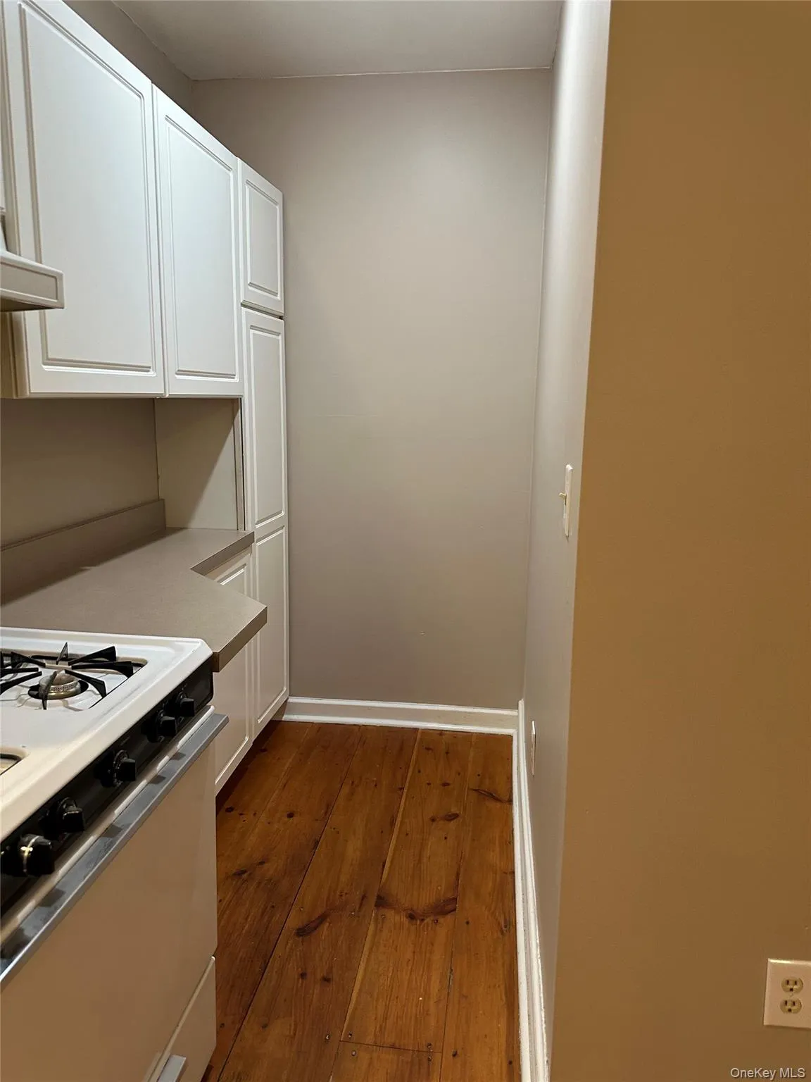 65 North Street, Newburgh (city), NY, 1 Bedroom Bedrooms, 4 Room Rooms,1 BathroomBathrooms,Residential Lease,For Rent,North,0,1062013 65 North Street, Newburgh (city), NY, 1 Bedroom Bedrooms, 4 Room Rooms,1 BathroomBathrooms,Residential Lease,For Rent,North,0,1062013