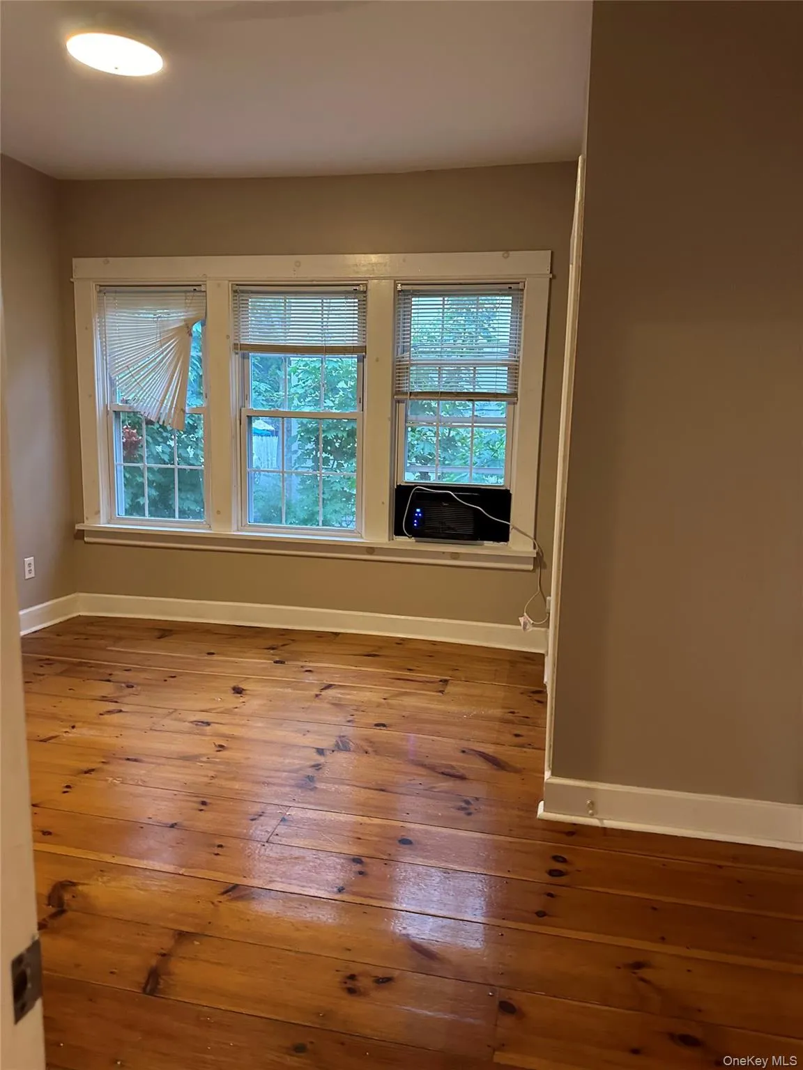 65 North Street, Newburgh (city), NY, 1 Bedroom Bedrooms, 4 Room Rooms,1 BathroomBathrooms,Residential Lease,For Rent,North,0,1062013 65 North Street, Newburgh (city), NY, 1 Bedroom Bedrooms, 4 Room Rooms,1 BathroomBathrooms,Residential Lease,For Rent,North,0,1062013