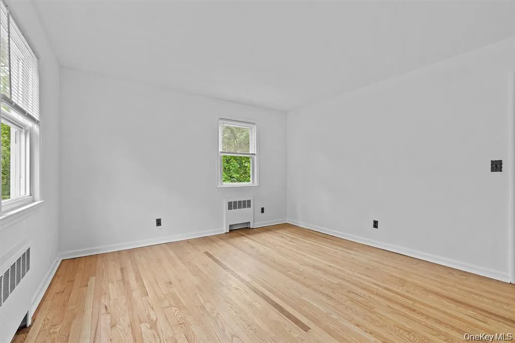 152 Harrison Avenue, Yonkers, NY, 3 Bedroom Bedrooms, 6 Room Rooms,1 BathroomBathrooms,Residential Lease,For Rent,Harrison,0,1062015 152 Harrison Avenue, Yonkers, NY, 3 Bedroom Bedrooms, 6 Room Rooms,1 BathroomBathrooms,Residential Lease,For Rent,Harrison,0,1062015