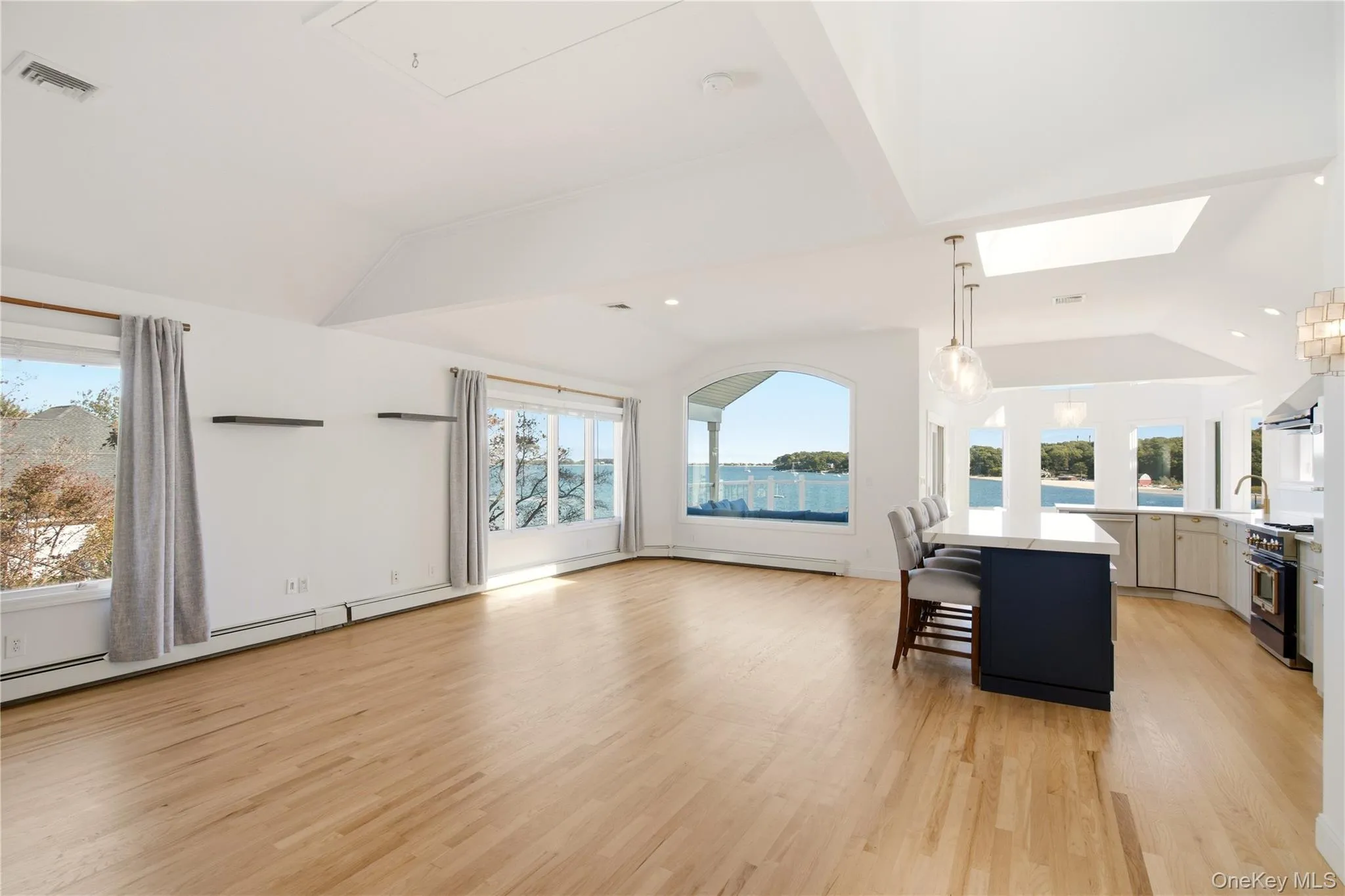 565 Mc Kinley Terrace, Huntington, NY, 5 Bedrooms Bedrooms, 11 Rooms Rooms,3 BathroomsBathrooms,Residential,For Rent,Mc Kinley,0,1062026 565 Mc Kinley Terrace, Huntington, NY, 5 Bedrooms Bedrooms, 11 Rooms Rooms,3 BathroomsBathrooms,Residential,For Rent,Mc Kinley,0,1062026