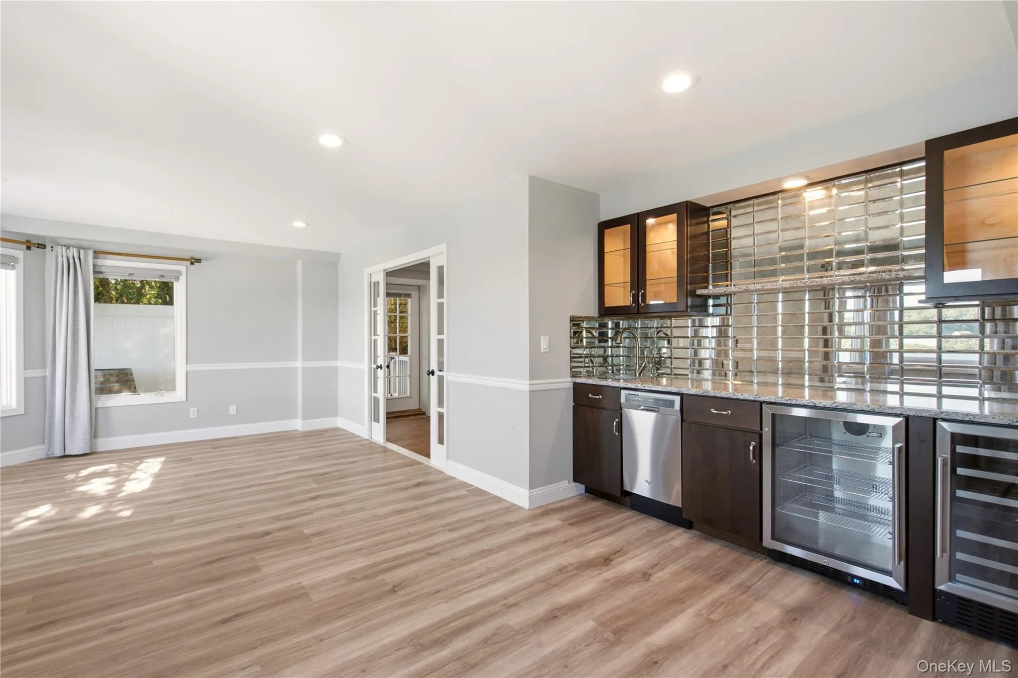 565 Mc Kinley Terrace, Huntington, NY, 5 Bedrooms Bedrooms, 11 Rooms Rooms,3 BathroomsBathrooms,Residential,For Rent,Mc Kinley,0,1062026 565 Mc Kinley Terrace, Huntington, NY, 5 Bedrooms Bedrooms, 11 Rooms Rooms,3 BathroomsBathrooms,Residential,For Rent,Mc Kinley,0,1062026